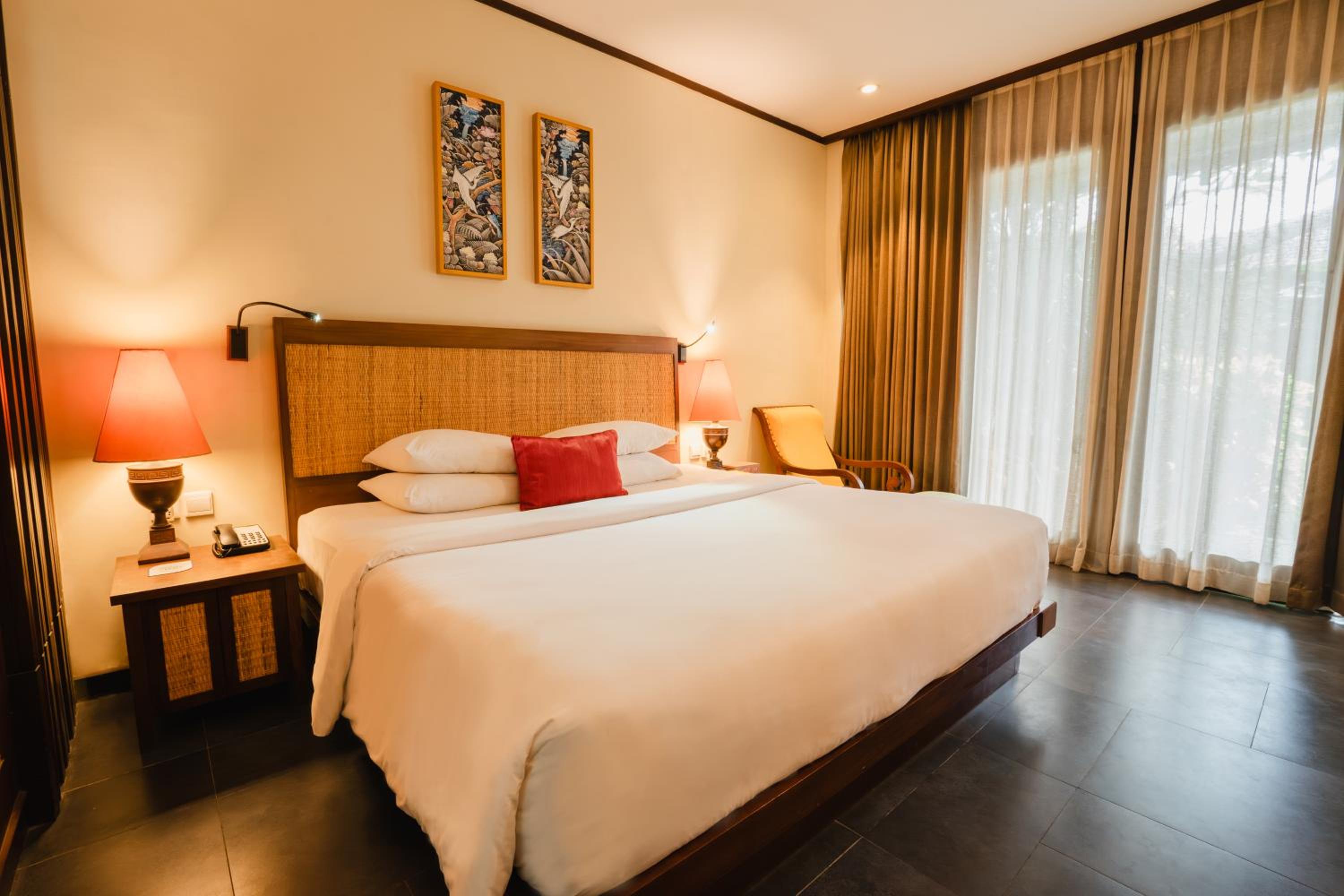 Premier Room with Garden View  - Photo 4