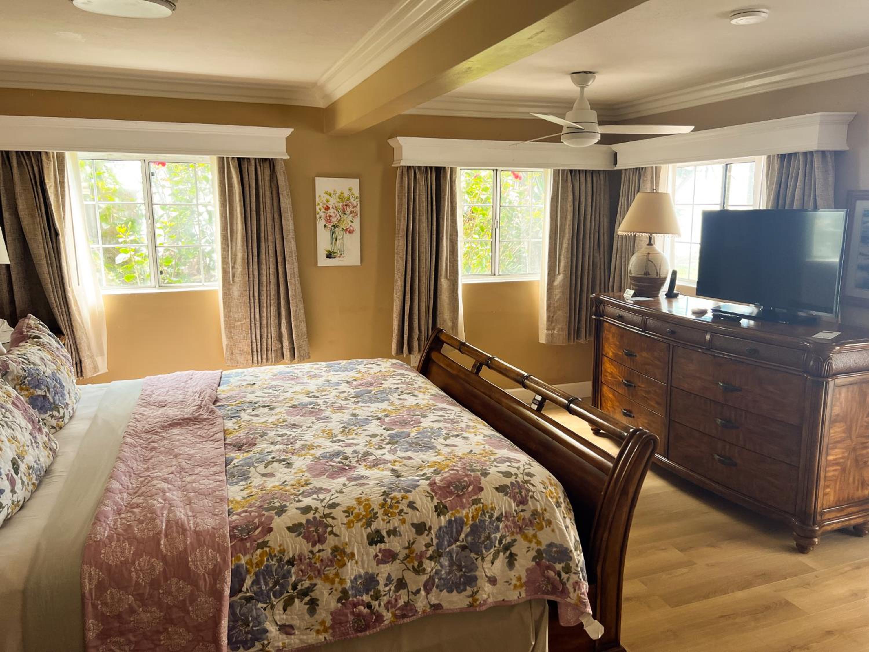 Pool Level Suite Ocean View - Photo 1