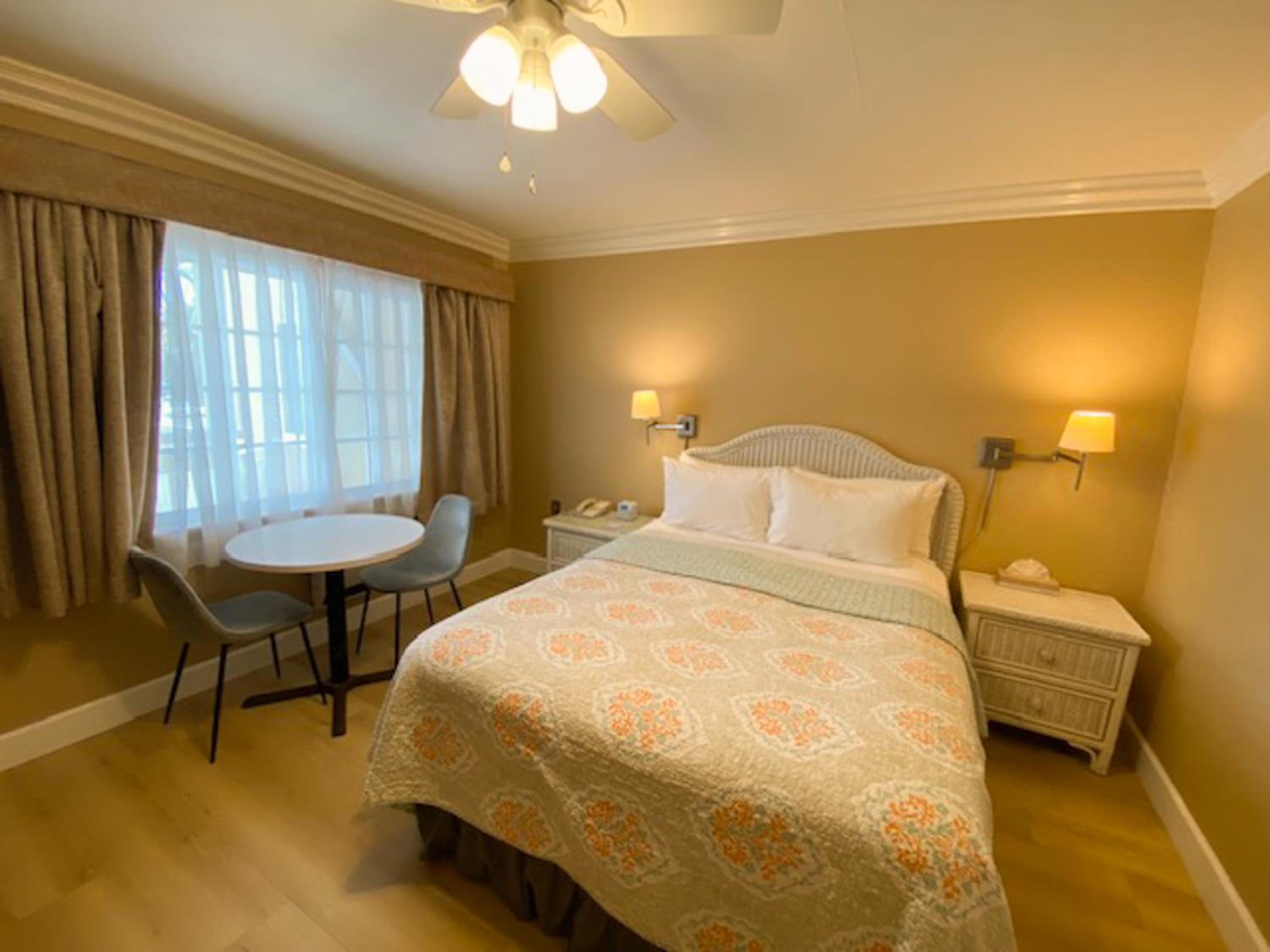 Queen Partial Ocean View - Photo 9
