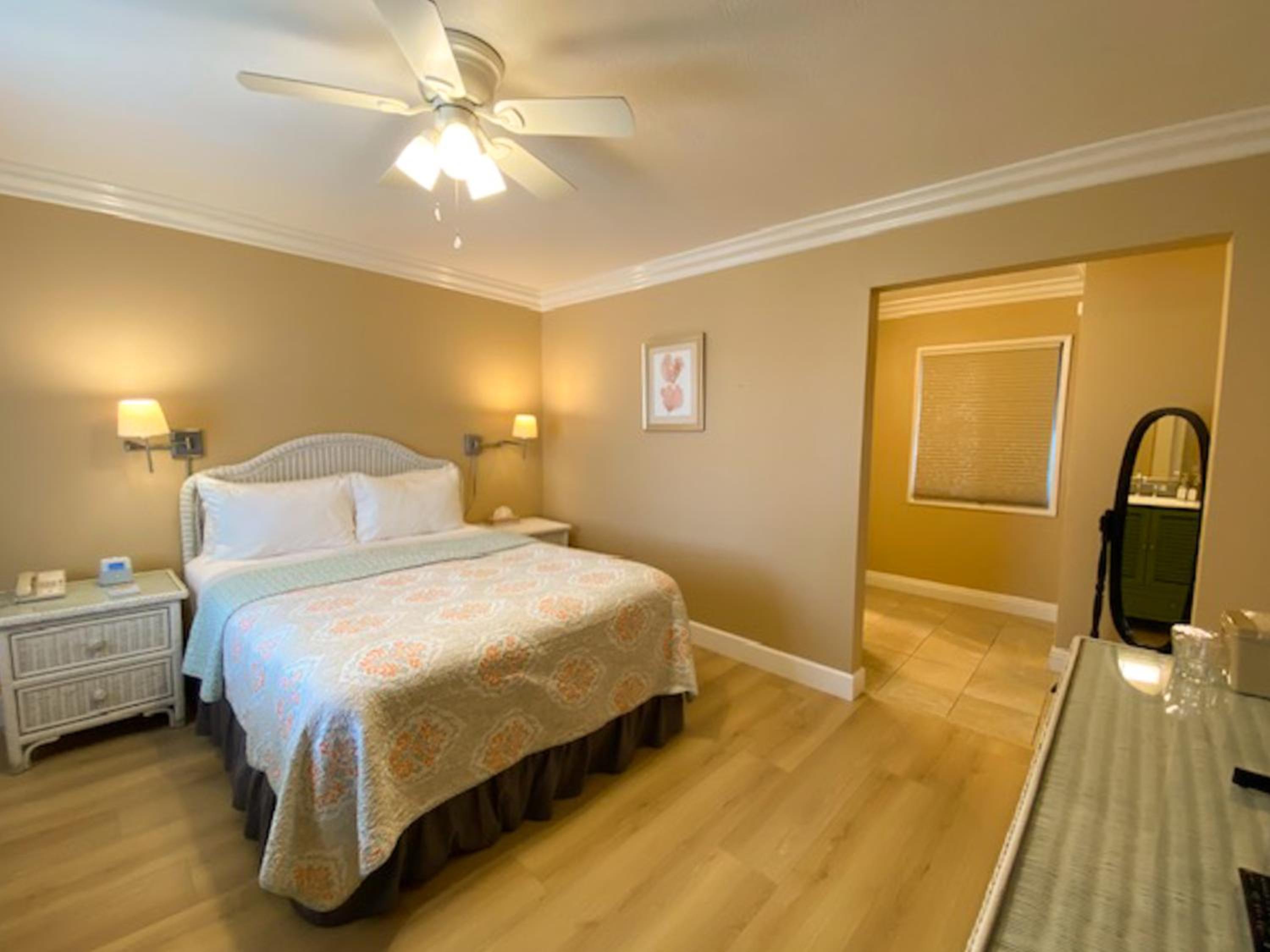 Queen Partial Ocean View - Photo 11