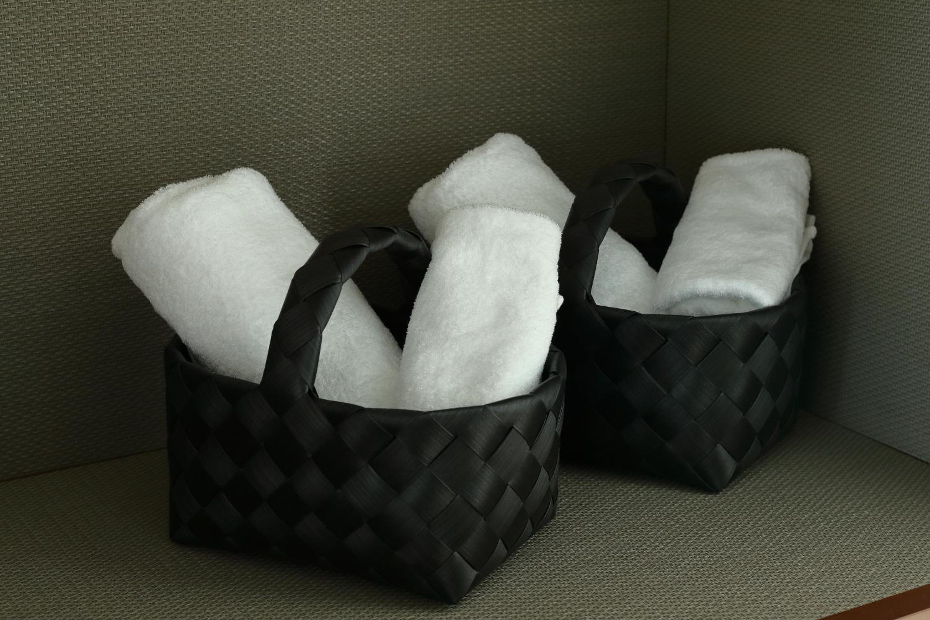 Deluxe Twin Room with Open-Air Bath Western style / 2-person capacity - Photo 11