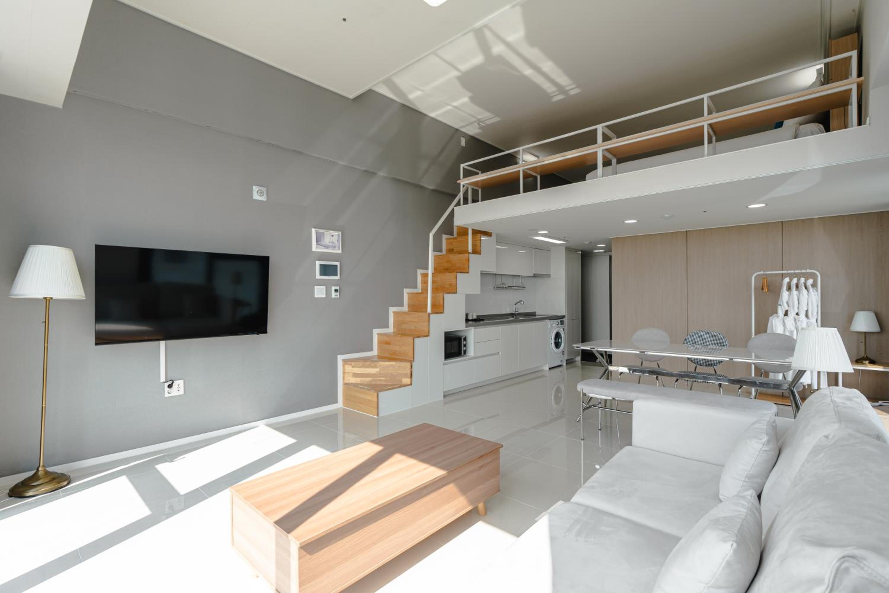 Family Suite Room with Ocean View - Photo 6