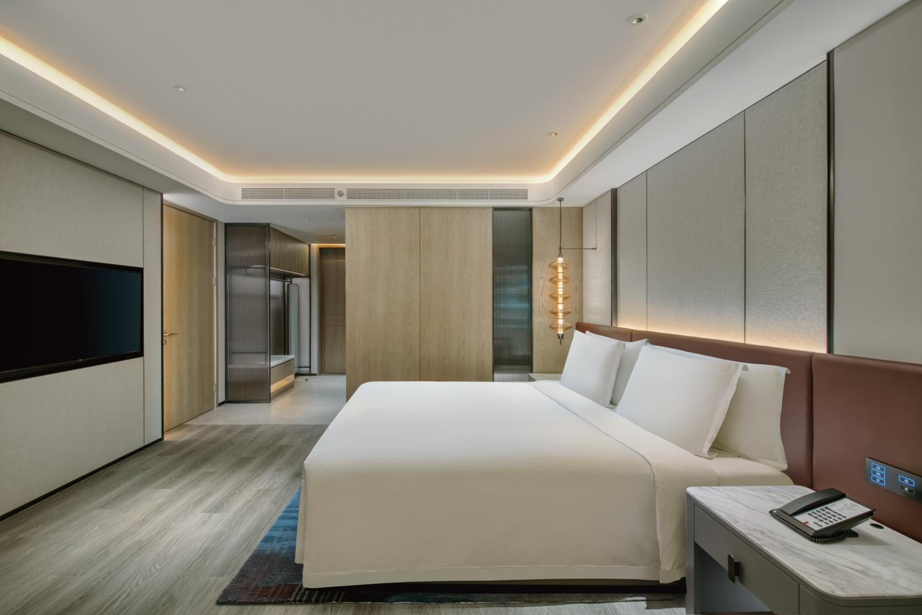 Standard King Room - Accessible