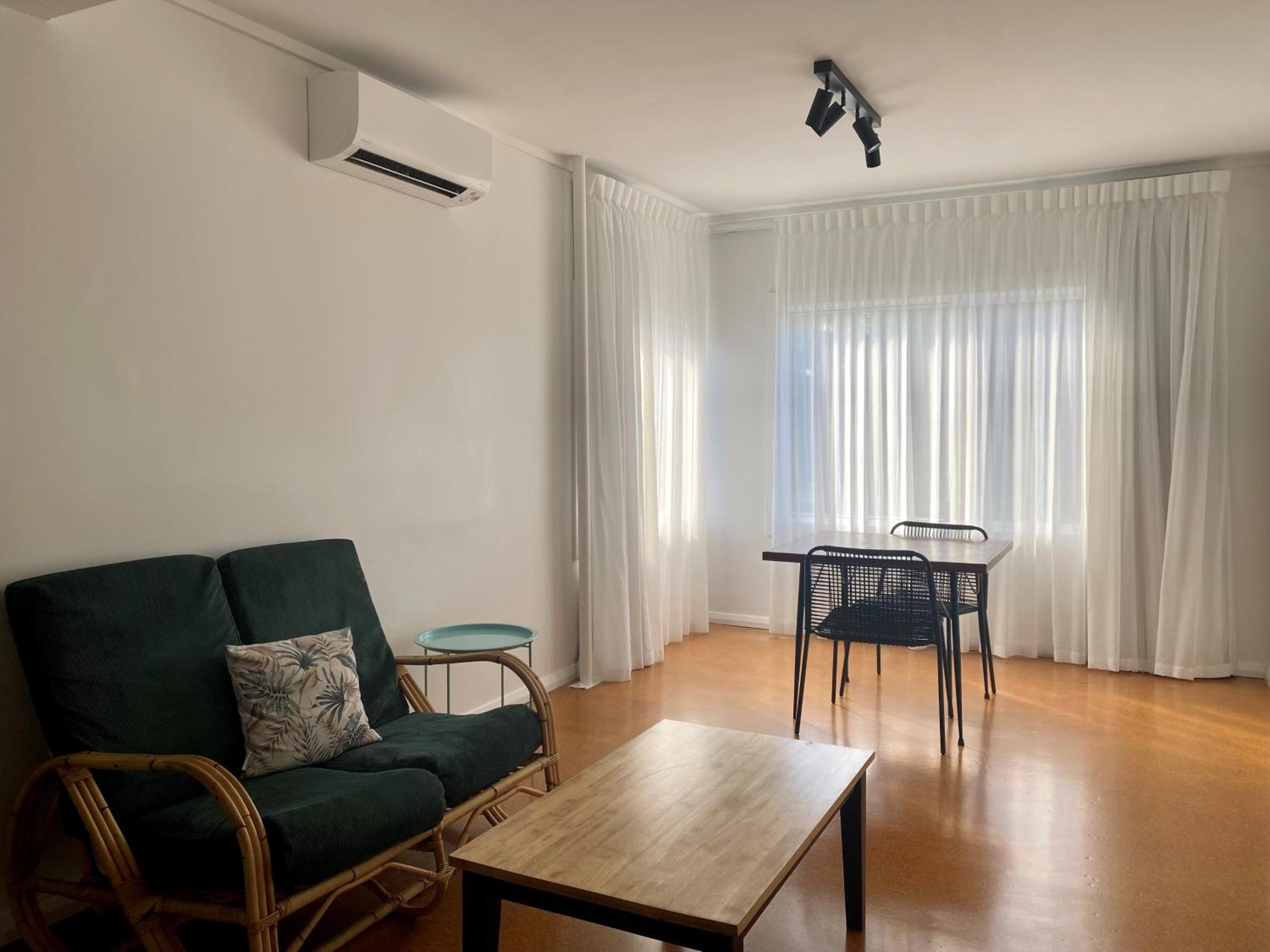 Deluxe Double or Twin Room with Balcony photo 3