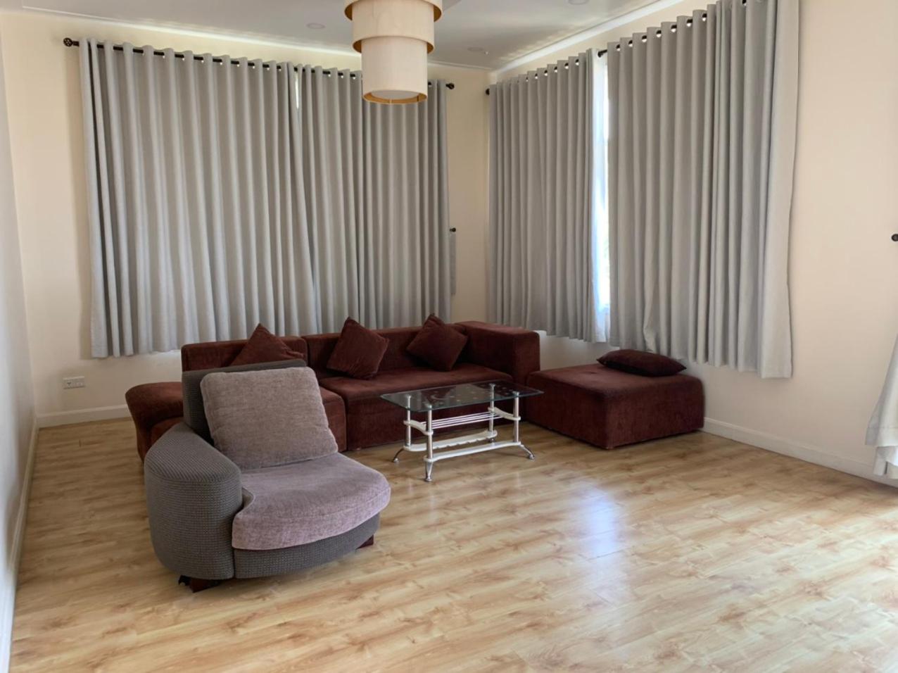 Three-Bedroom Villa photo 2