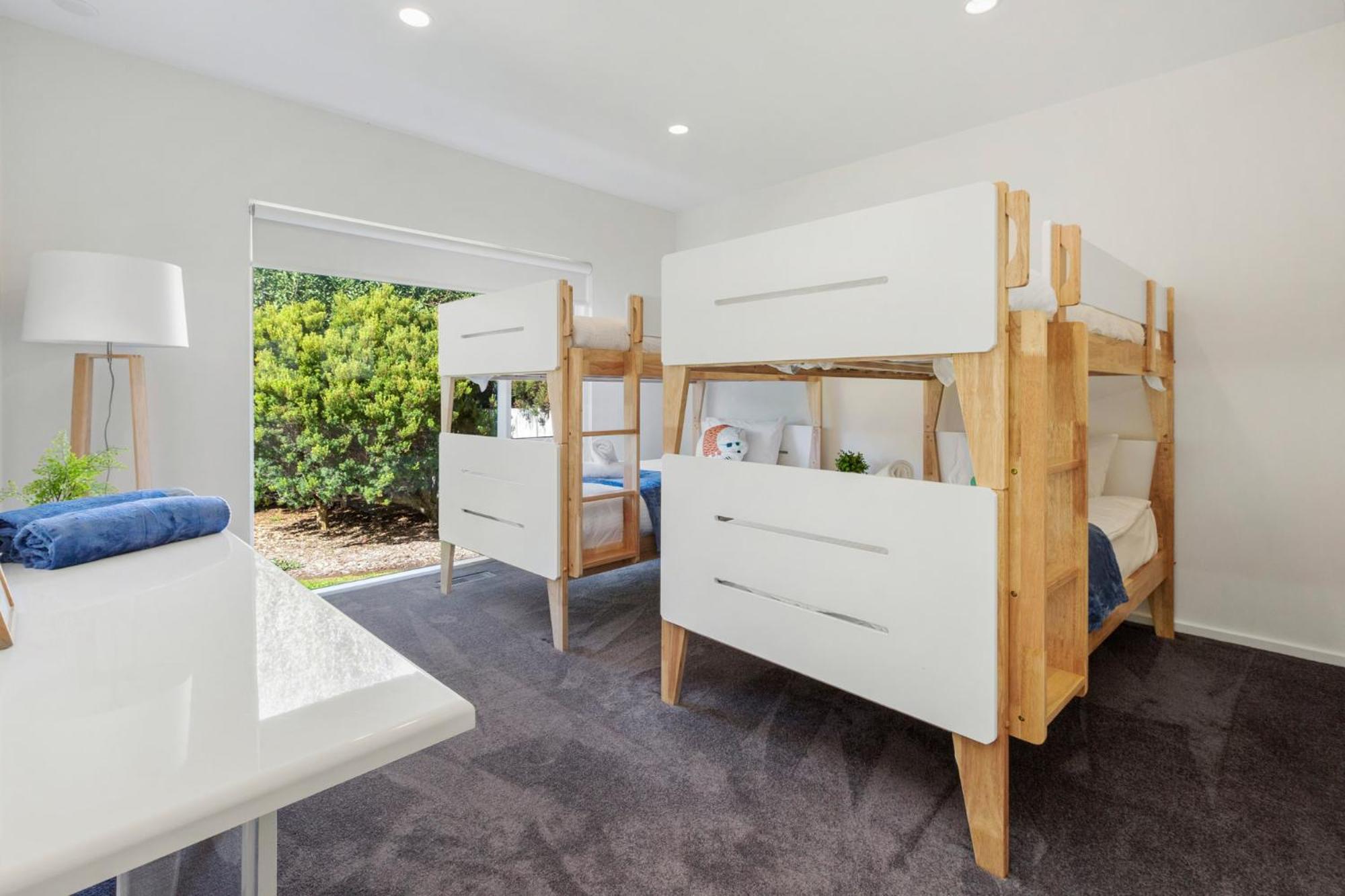 Four-Bedroom House photo 1