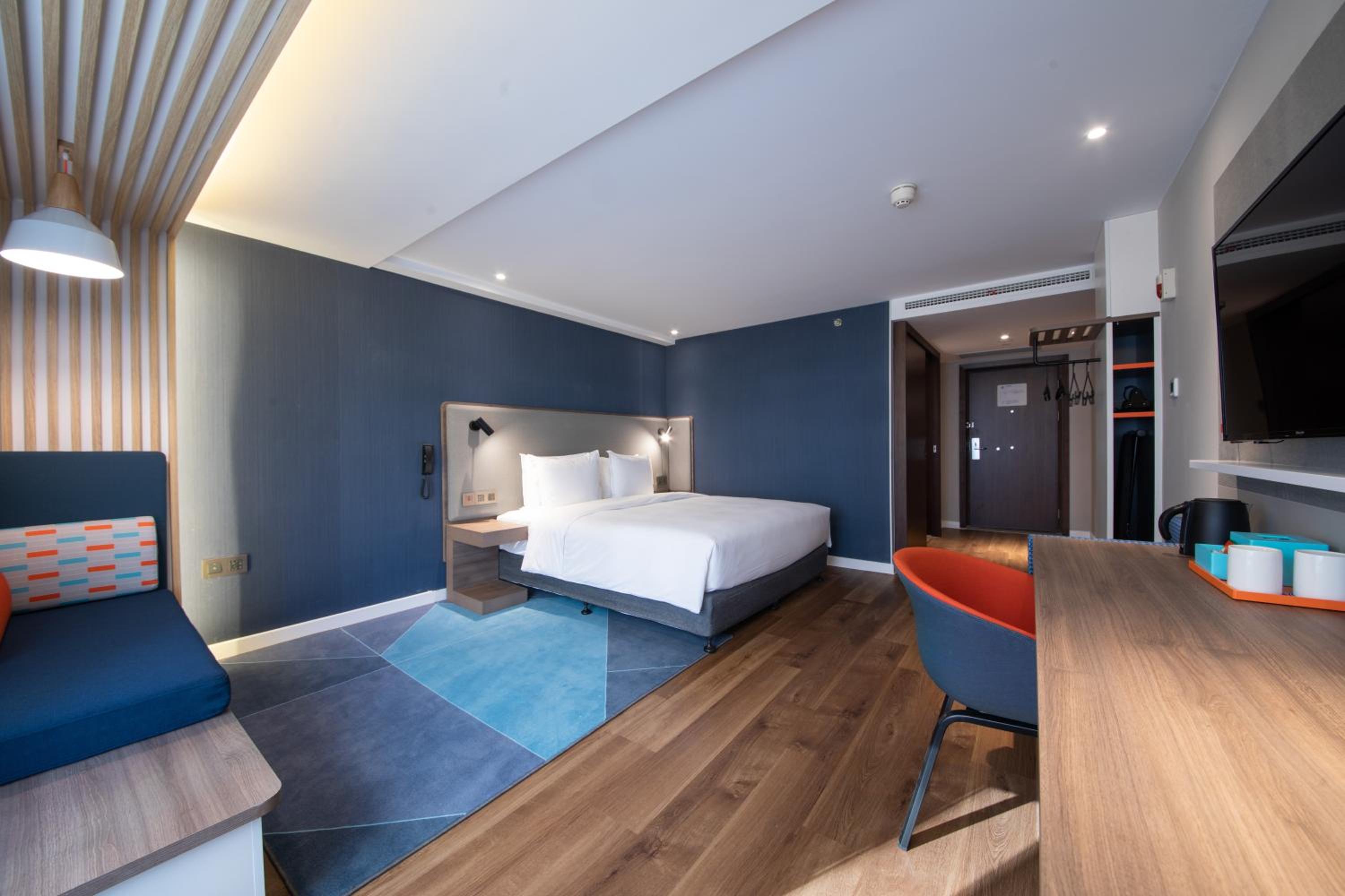 Standard King Room with Extra Floor Space