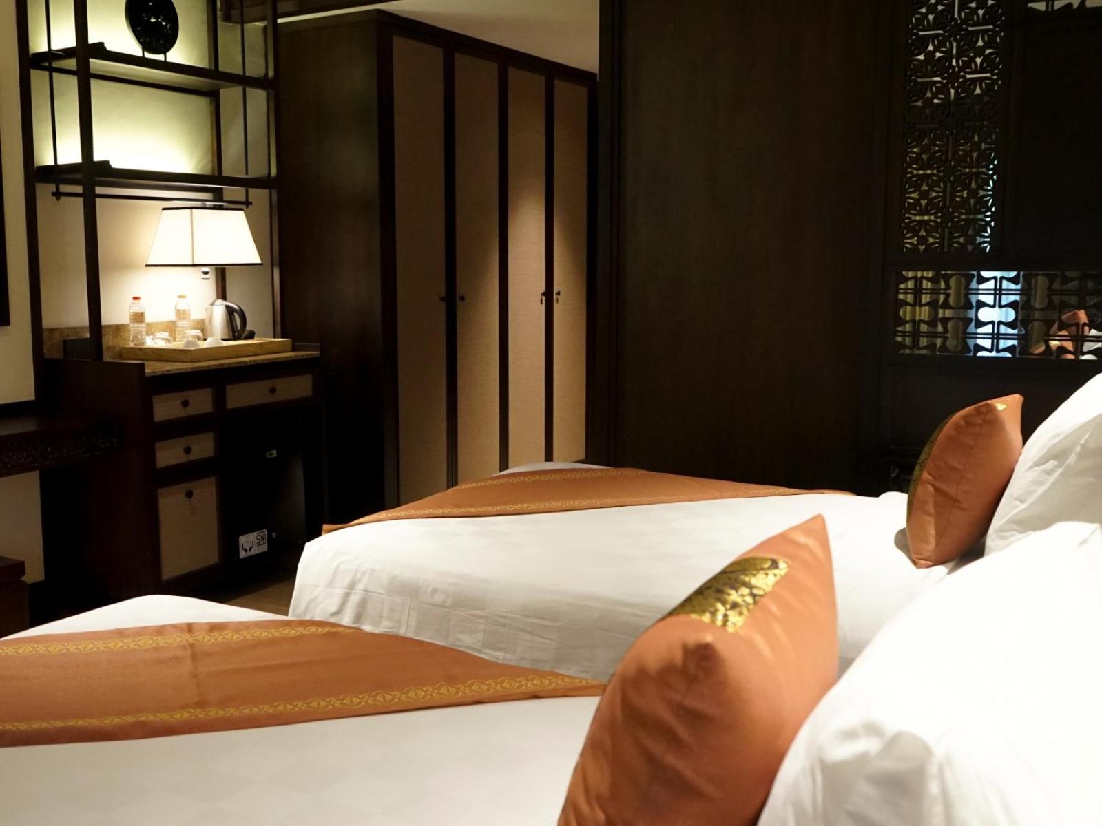 Deluxe Twin Room - Photo 8