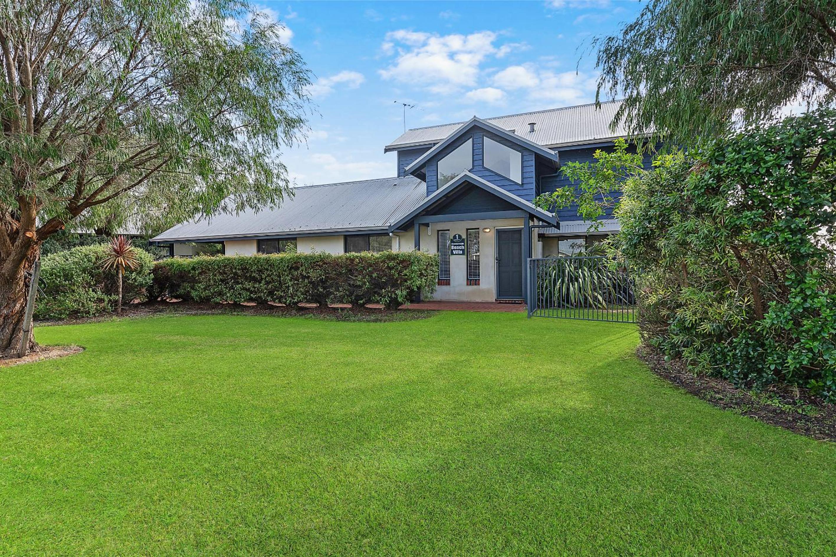 Three-Bedroom Vacation Home  photo 2