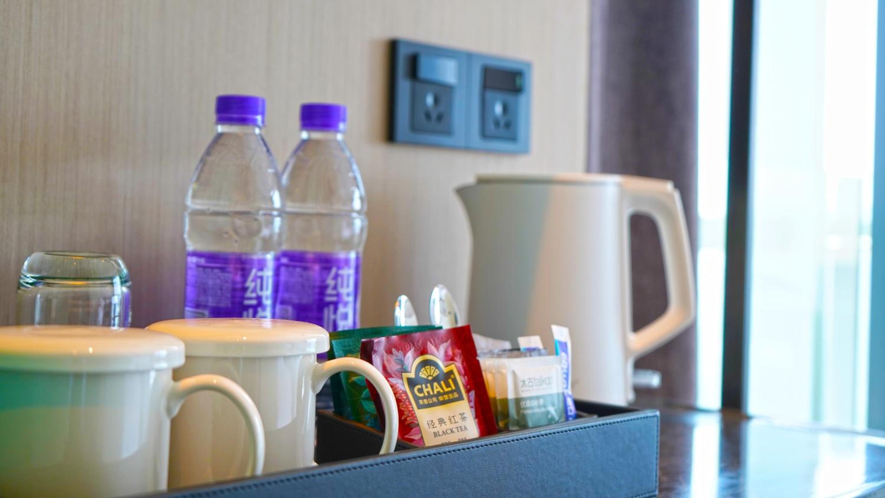 Premium Twin Room photo 2