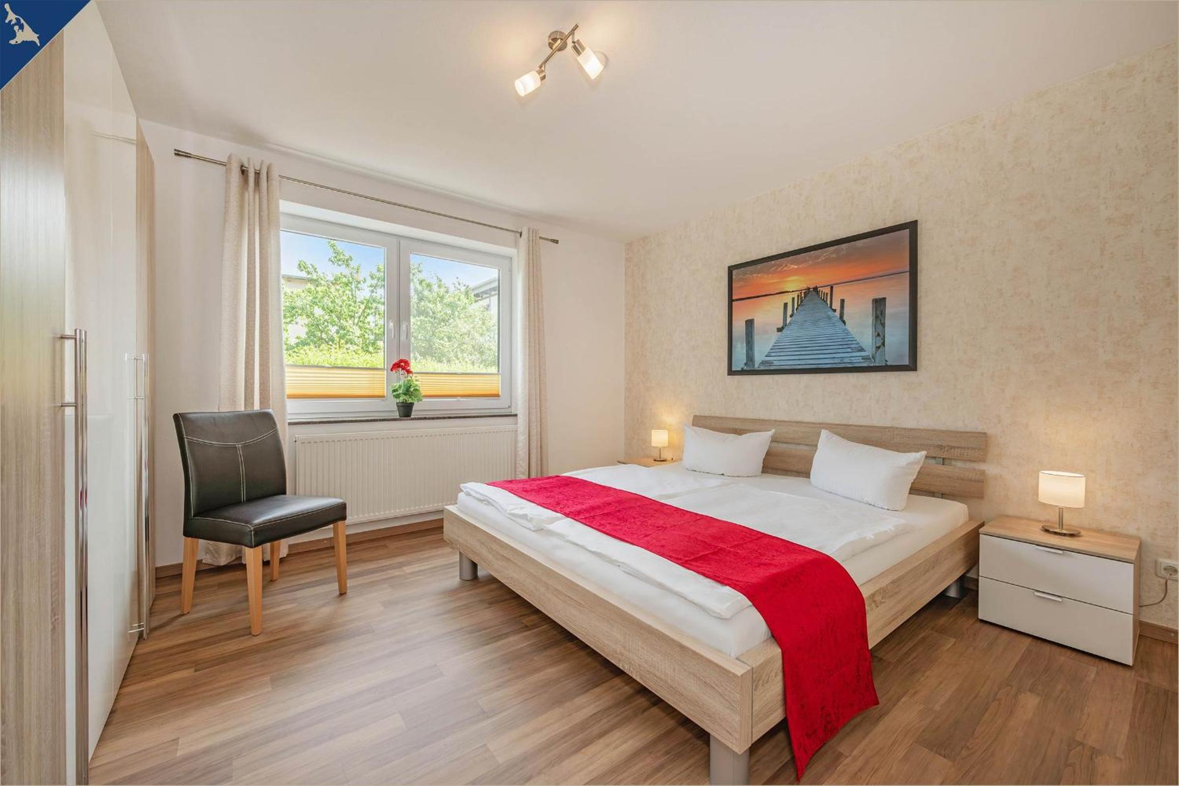 Apartment with Terrace photo 2