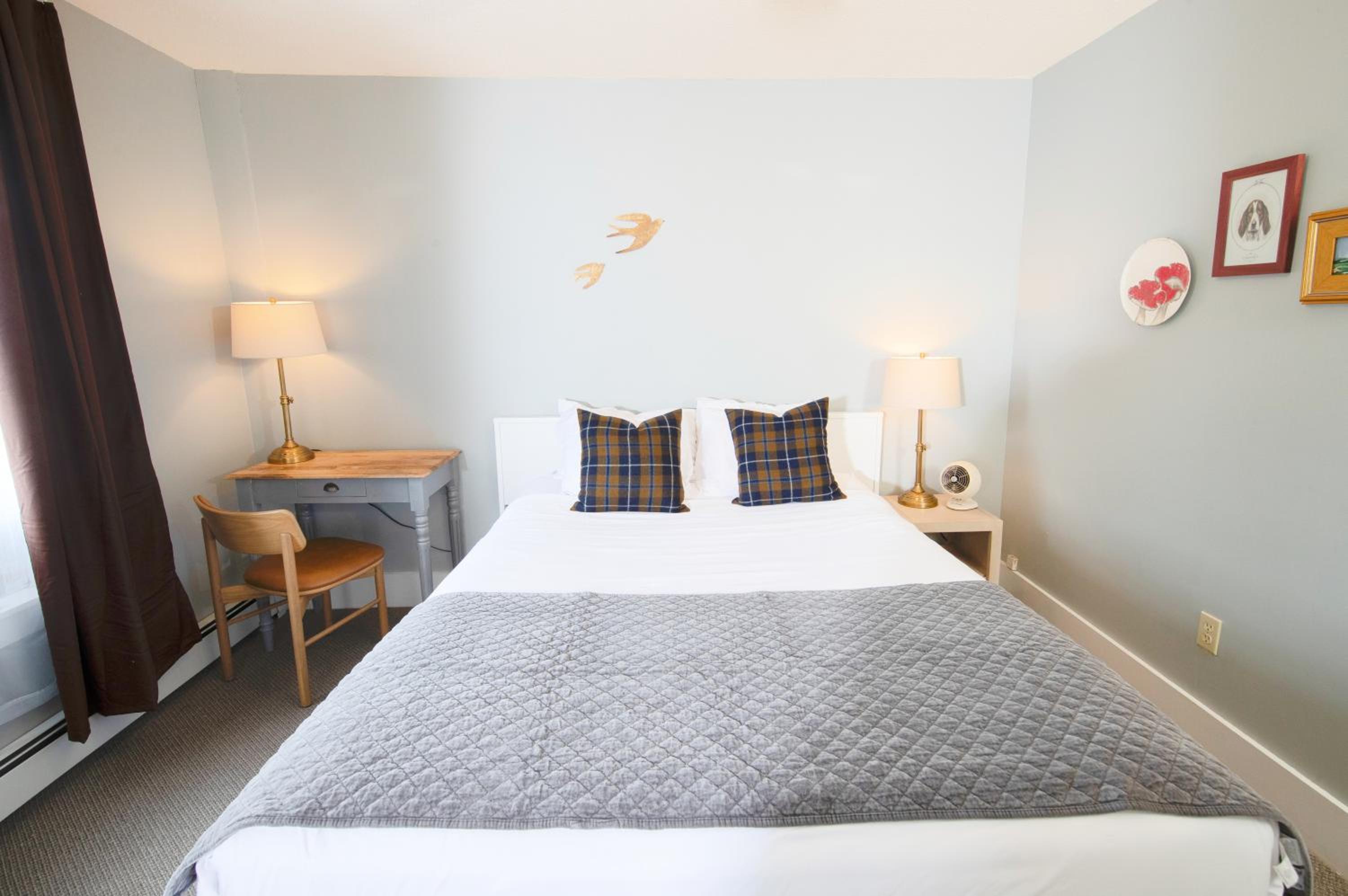 Queen Room photo 3
