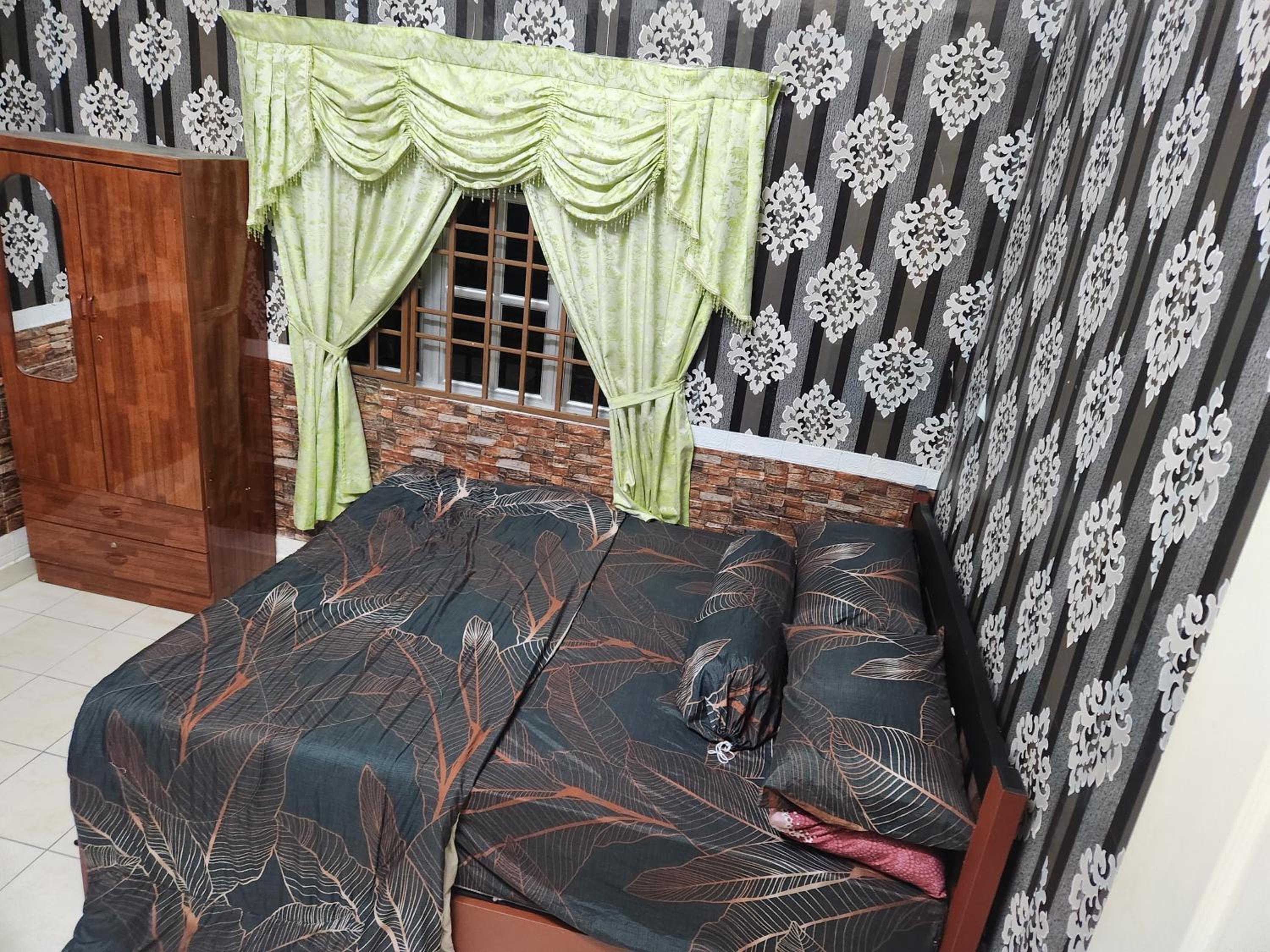 Two-Bedroom House photo 3