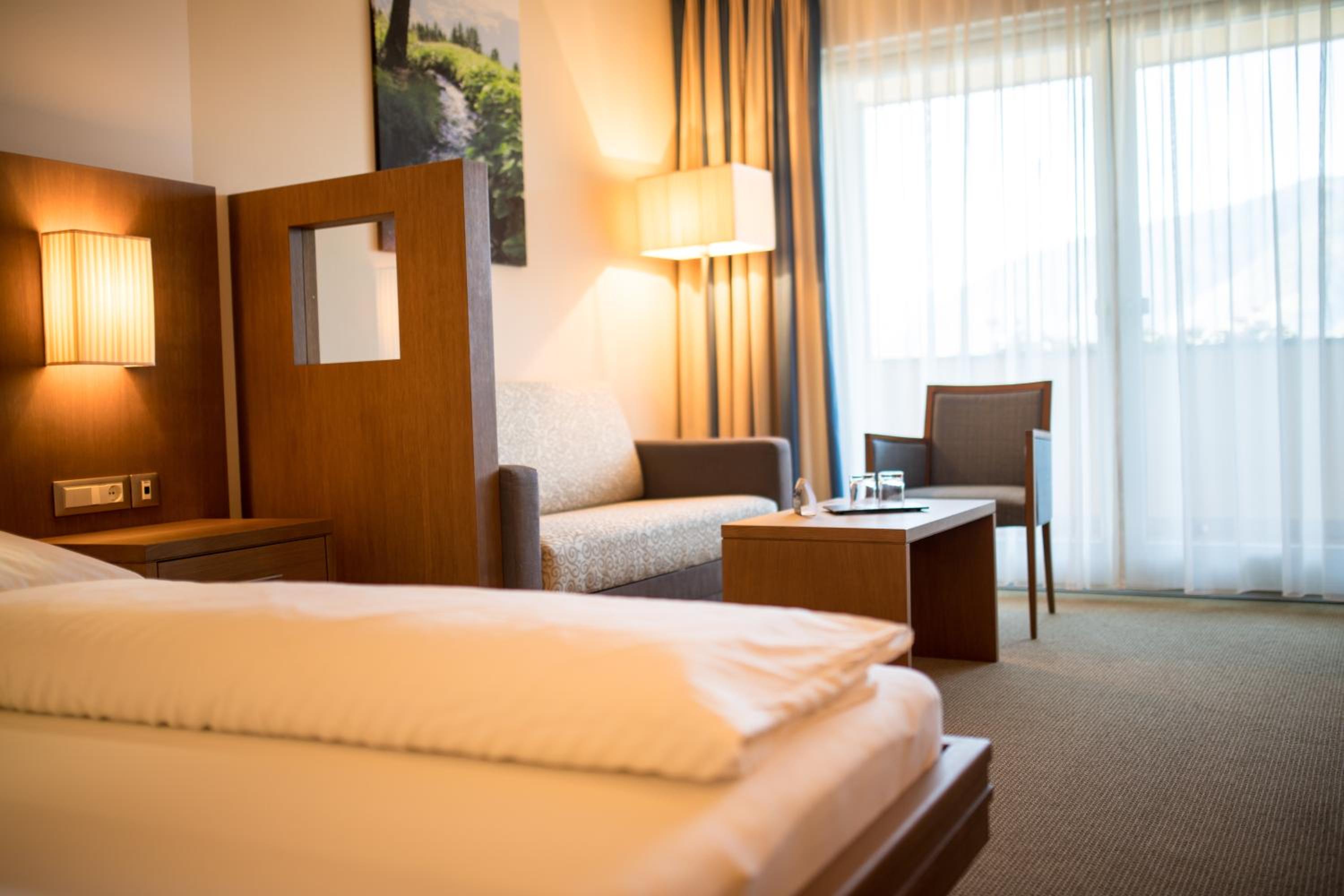 Superior Double Room with Balcony - Photo 1