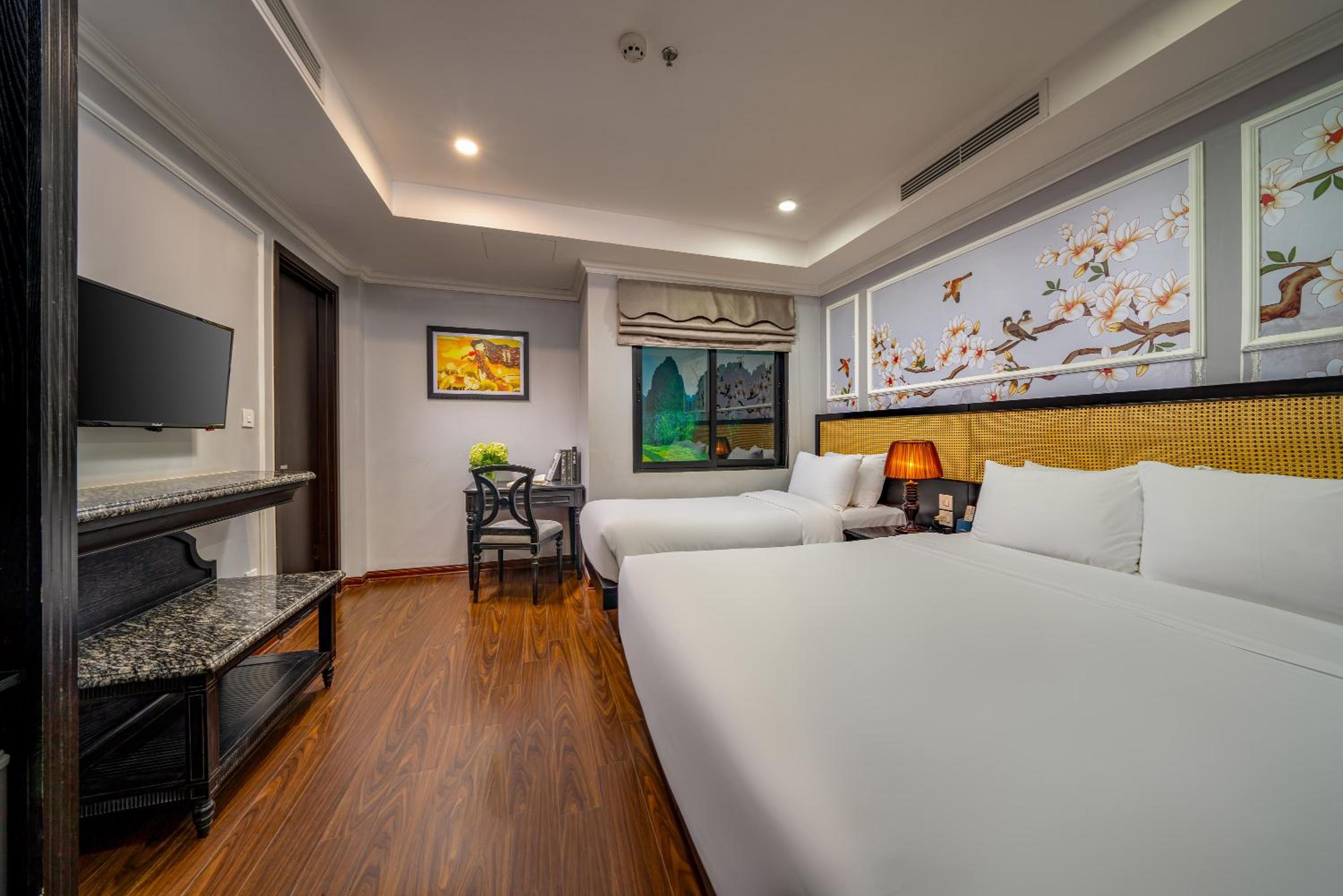 Deluxe Family Room