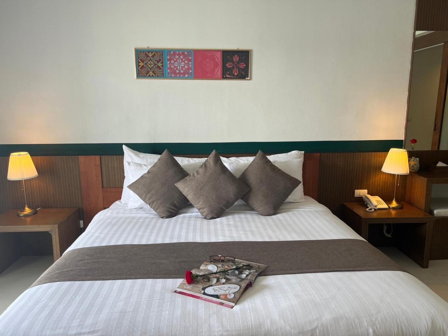 Deluxe Double Room with River View - Photo 2