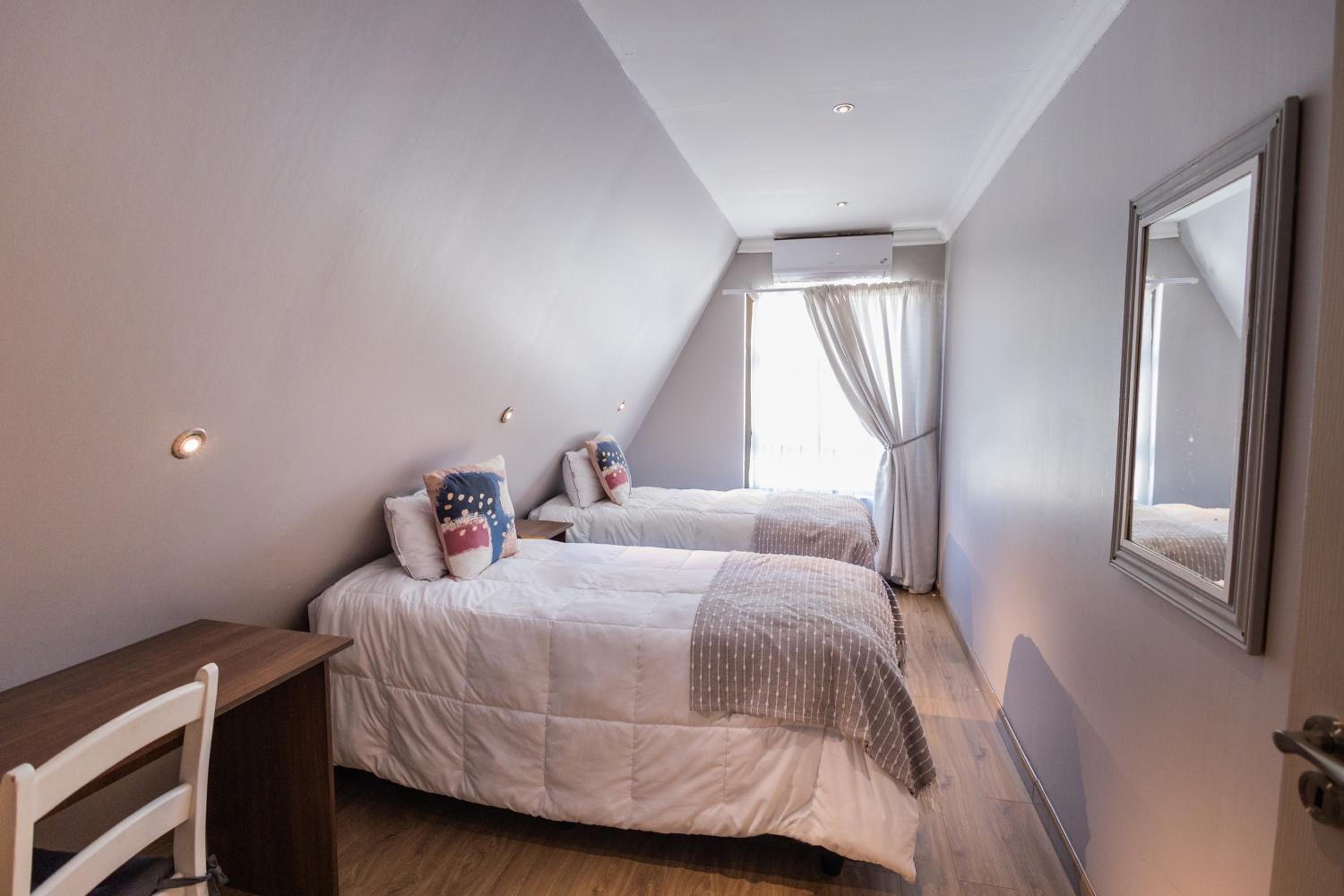 Villa photo 3
