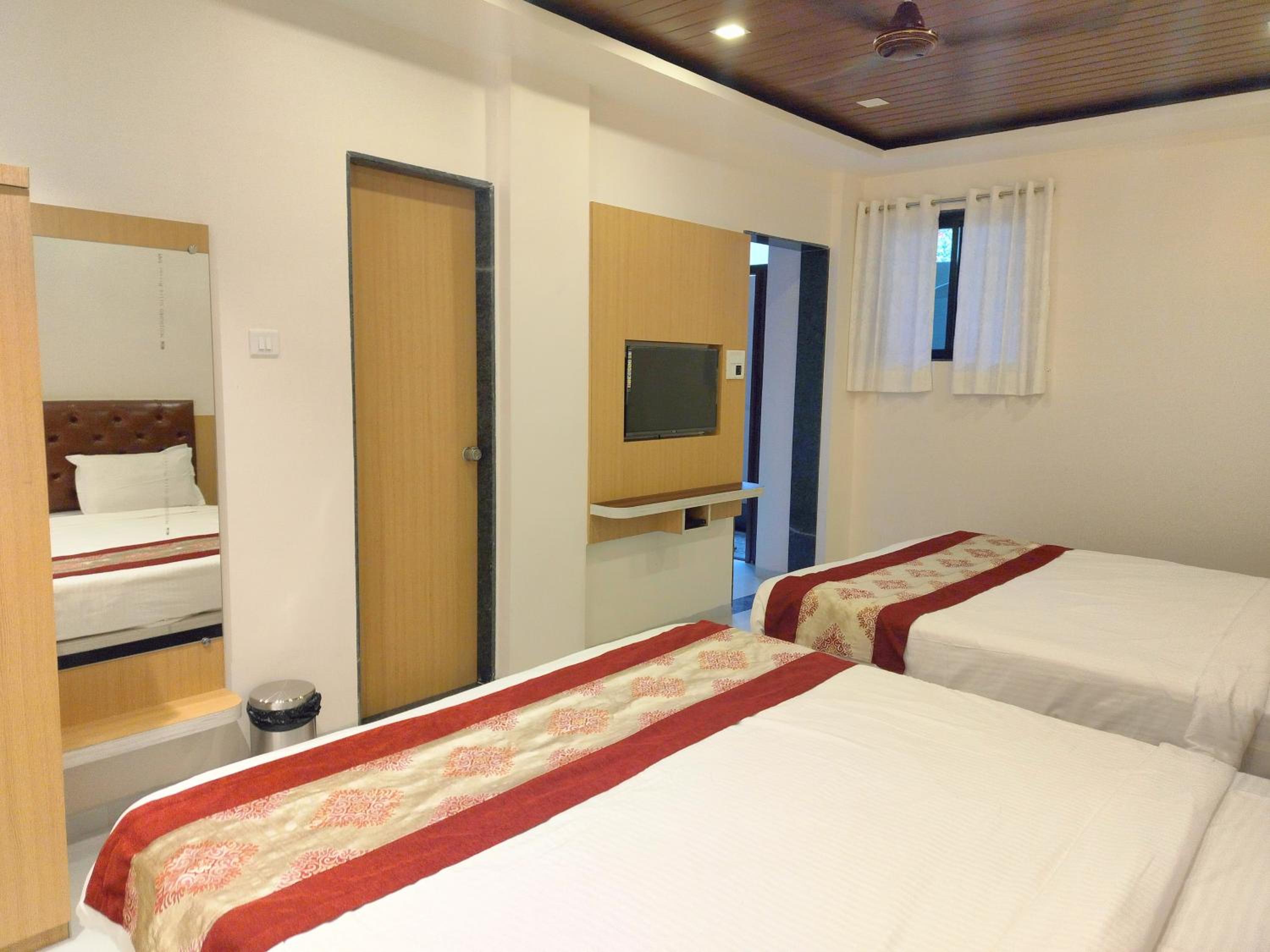 Deluxe Double Room with Bath