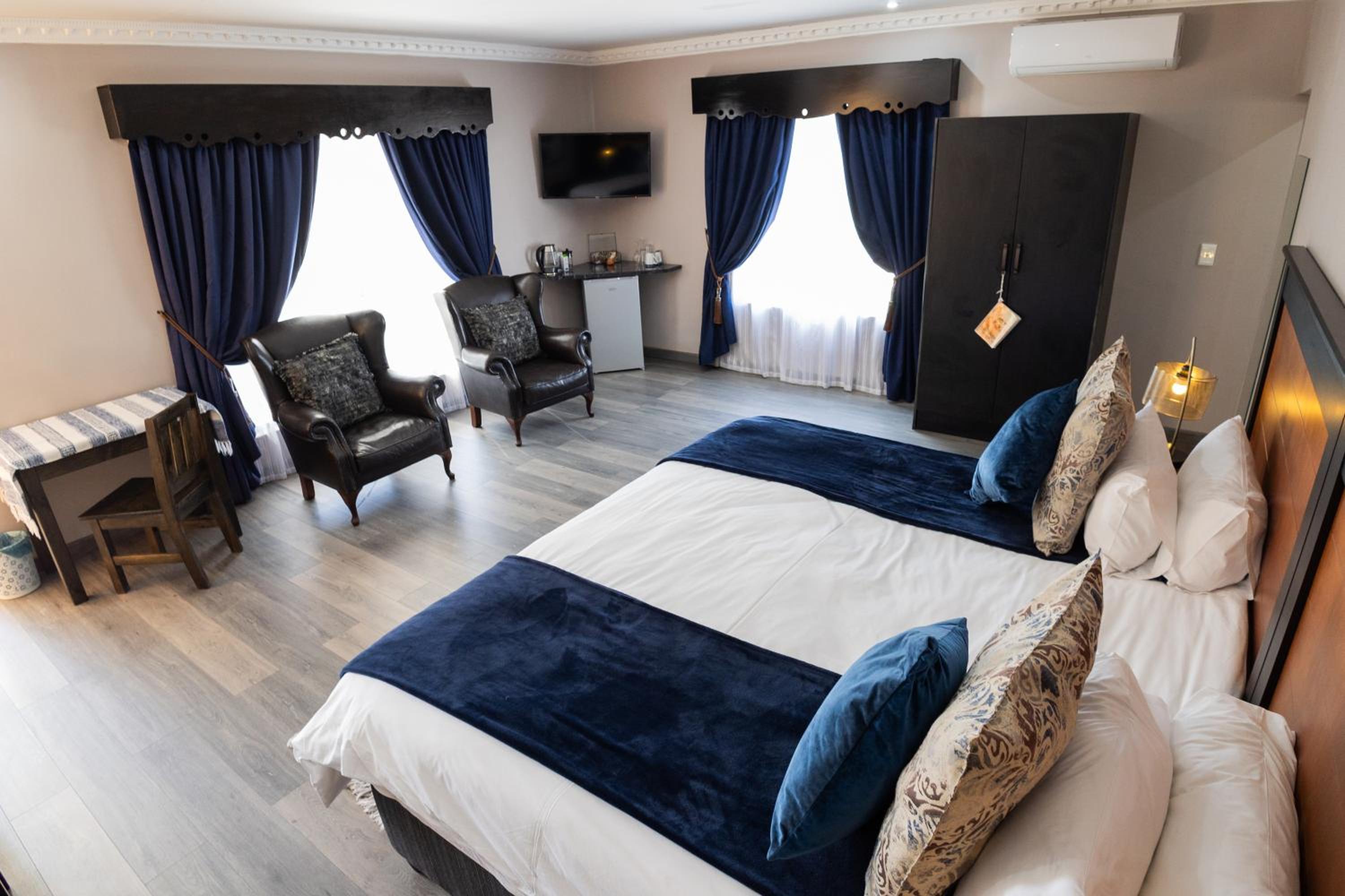 King Room with Mountain View - Photo 7