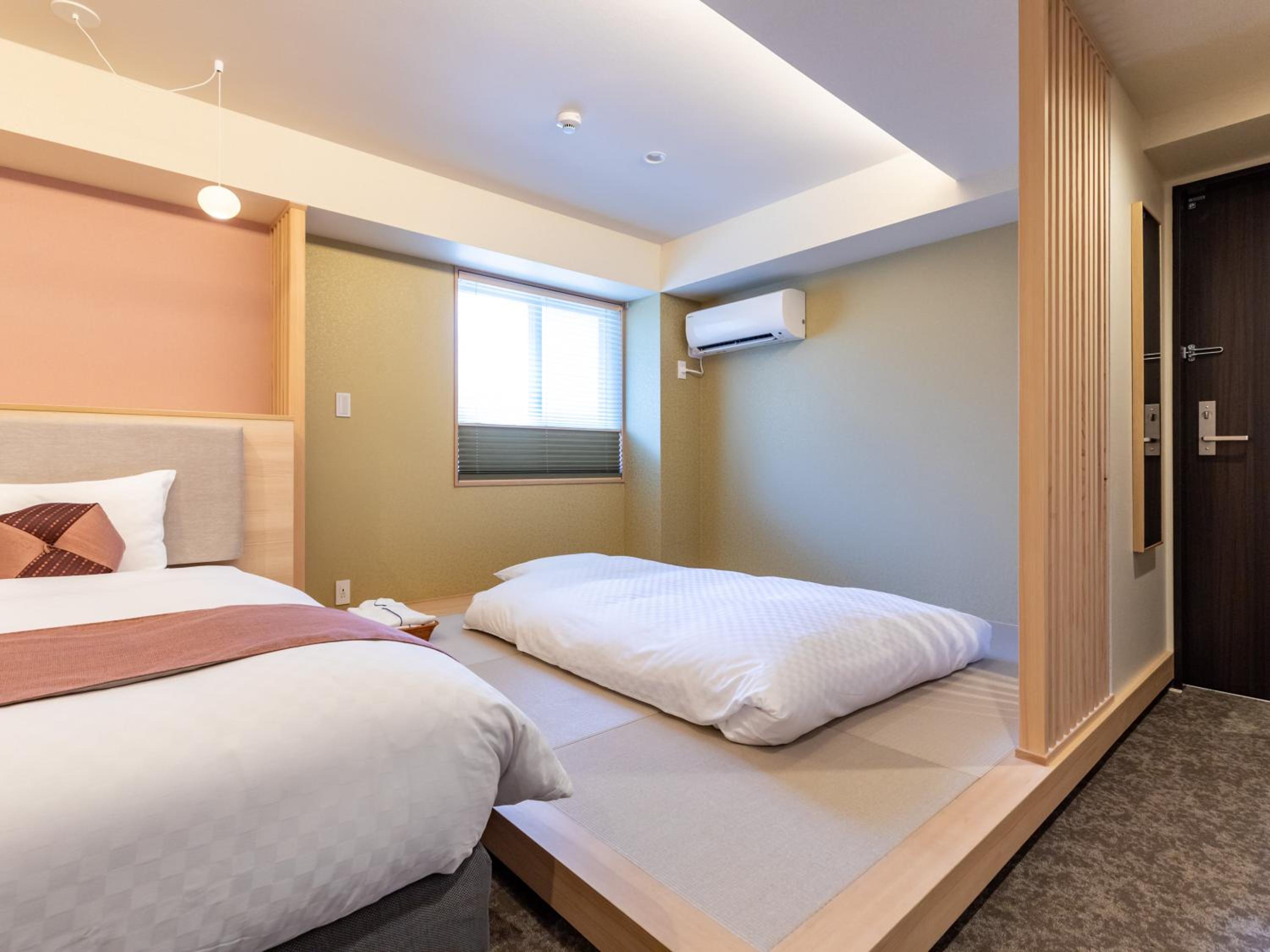 Superior Triple Room photo 3