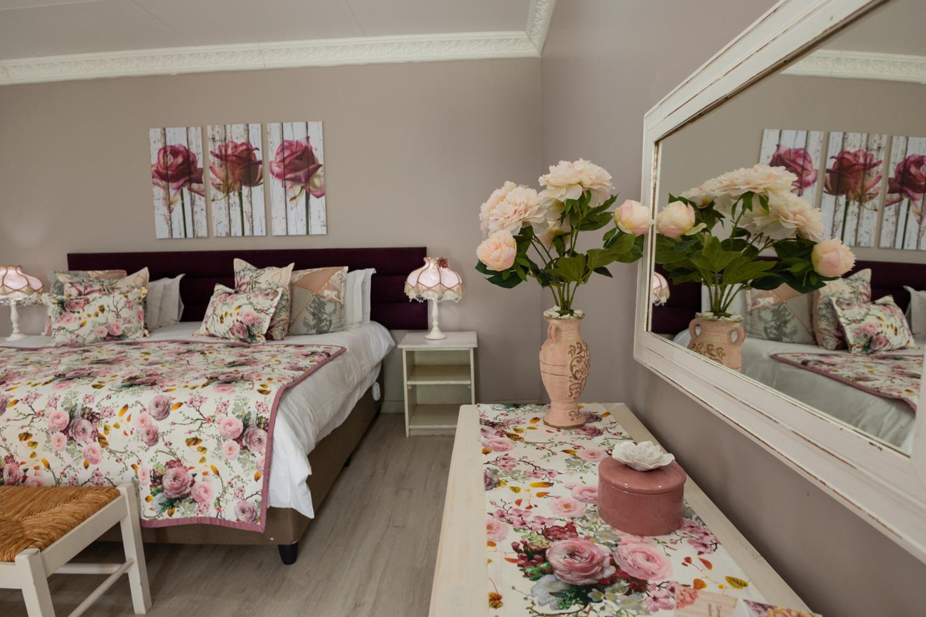 King Room with Mountain View - Photo 8