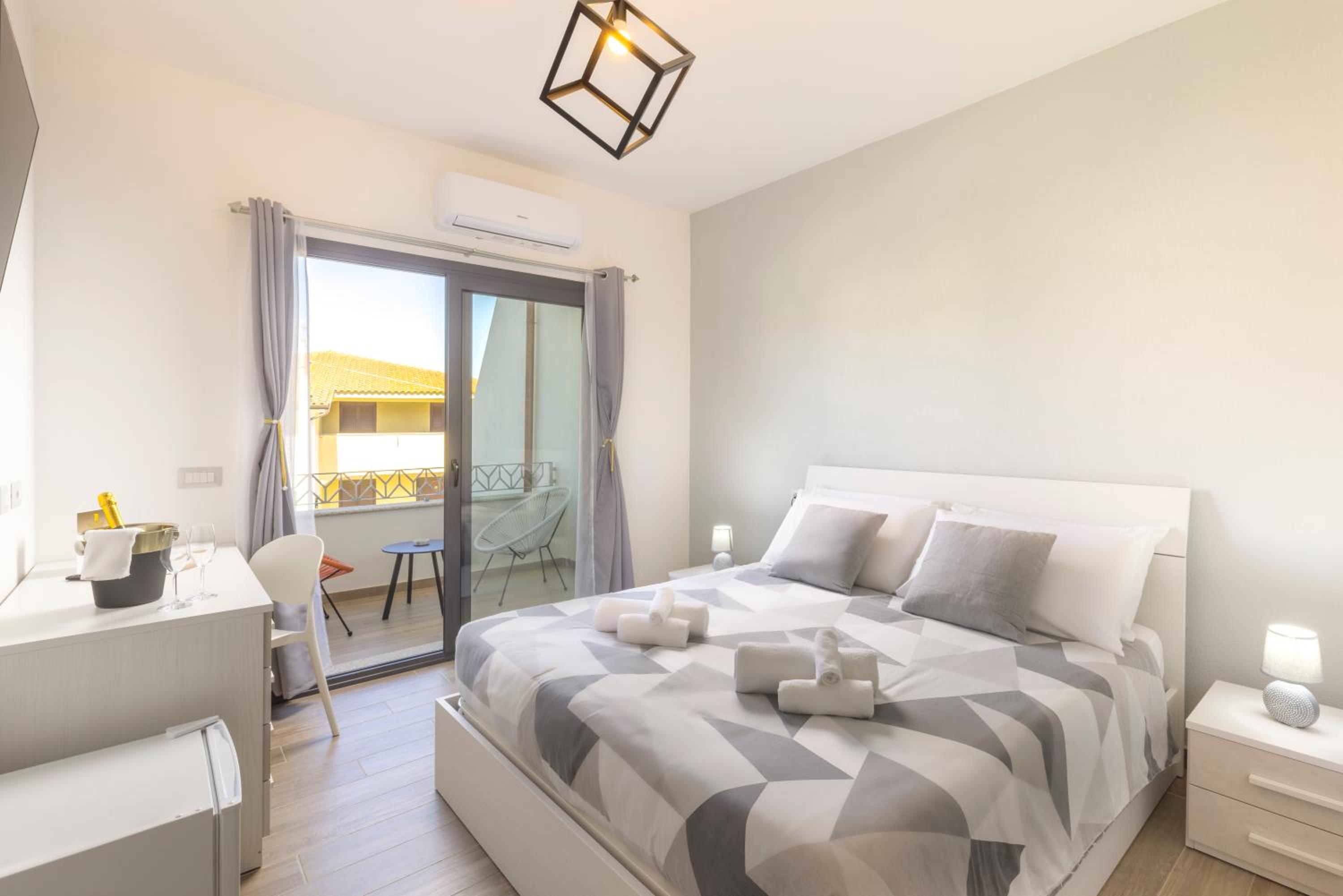 Queen Room With Balcony photo 1