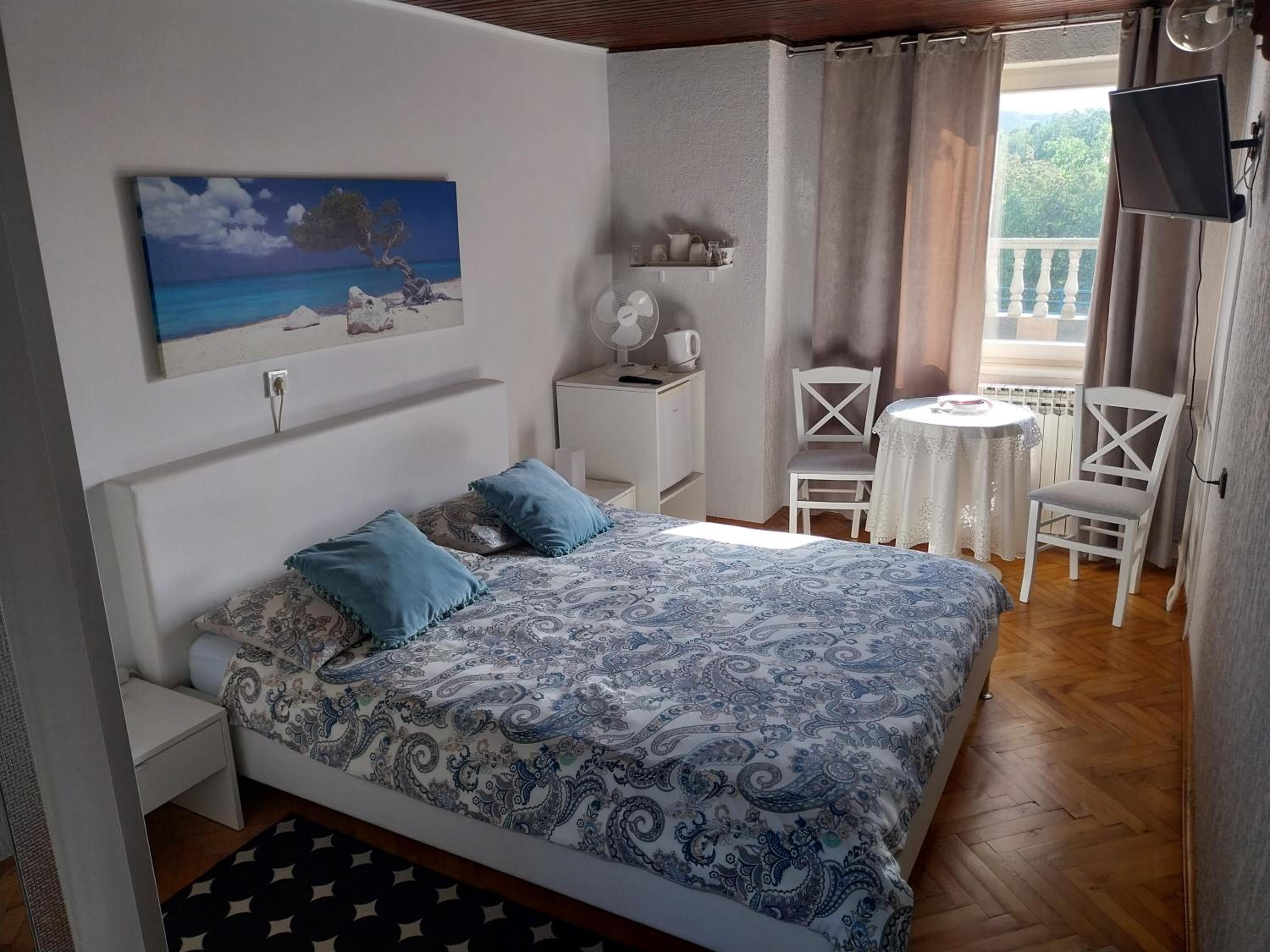 Double Room with Private Bathroom