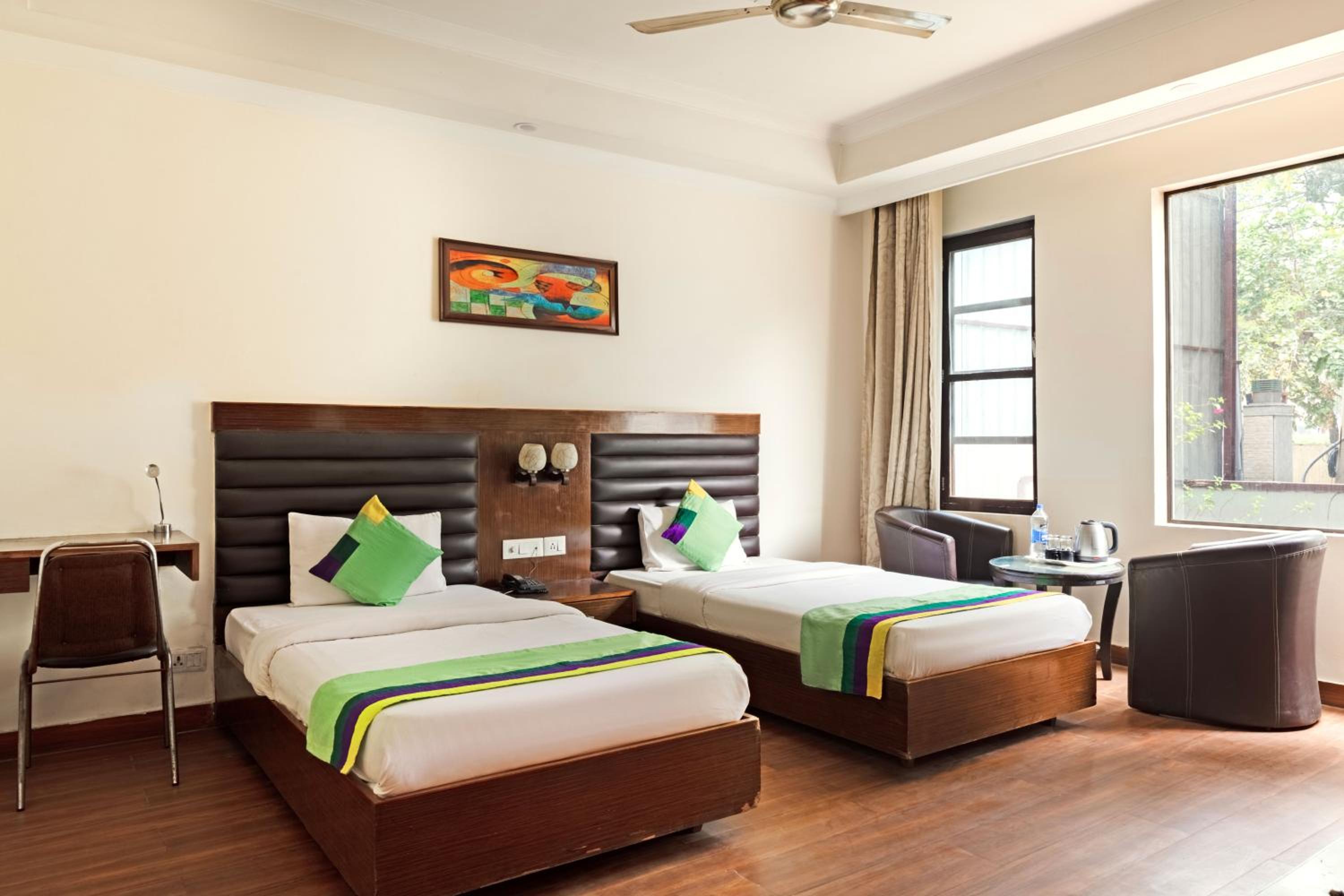 Standard Double or Twin Room photo 1