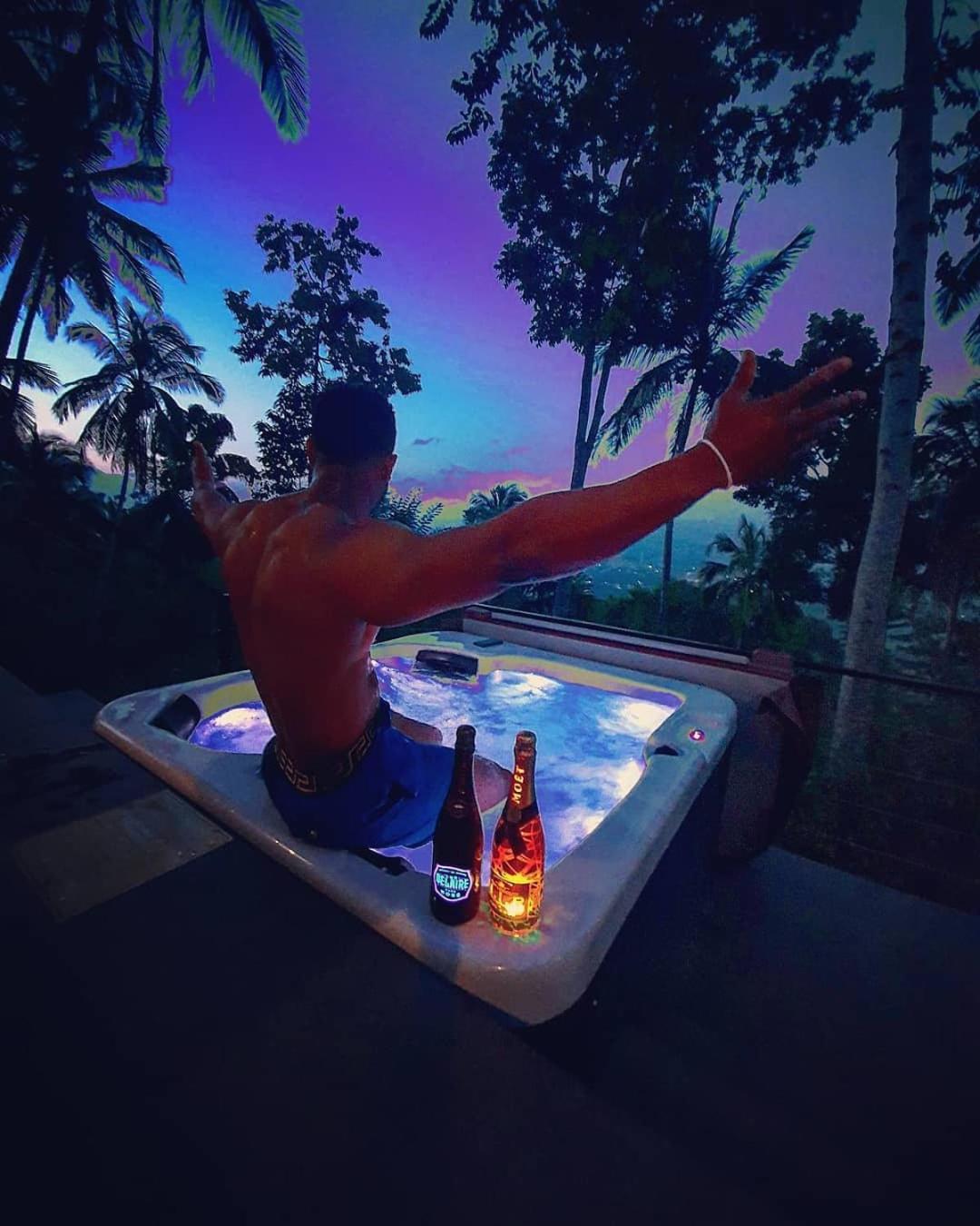 Superior Villa With Jacuzzi (10% Off On Spa) photo 2