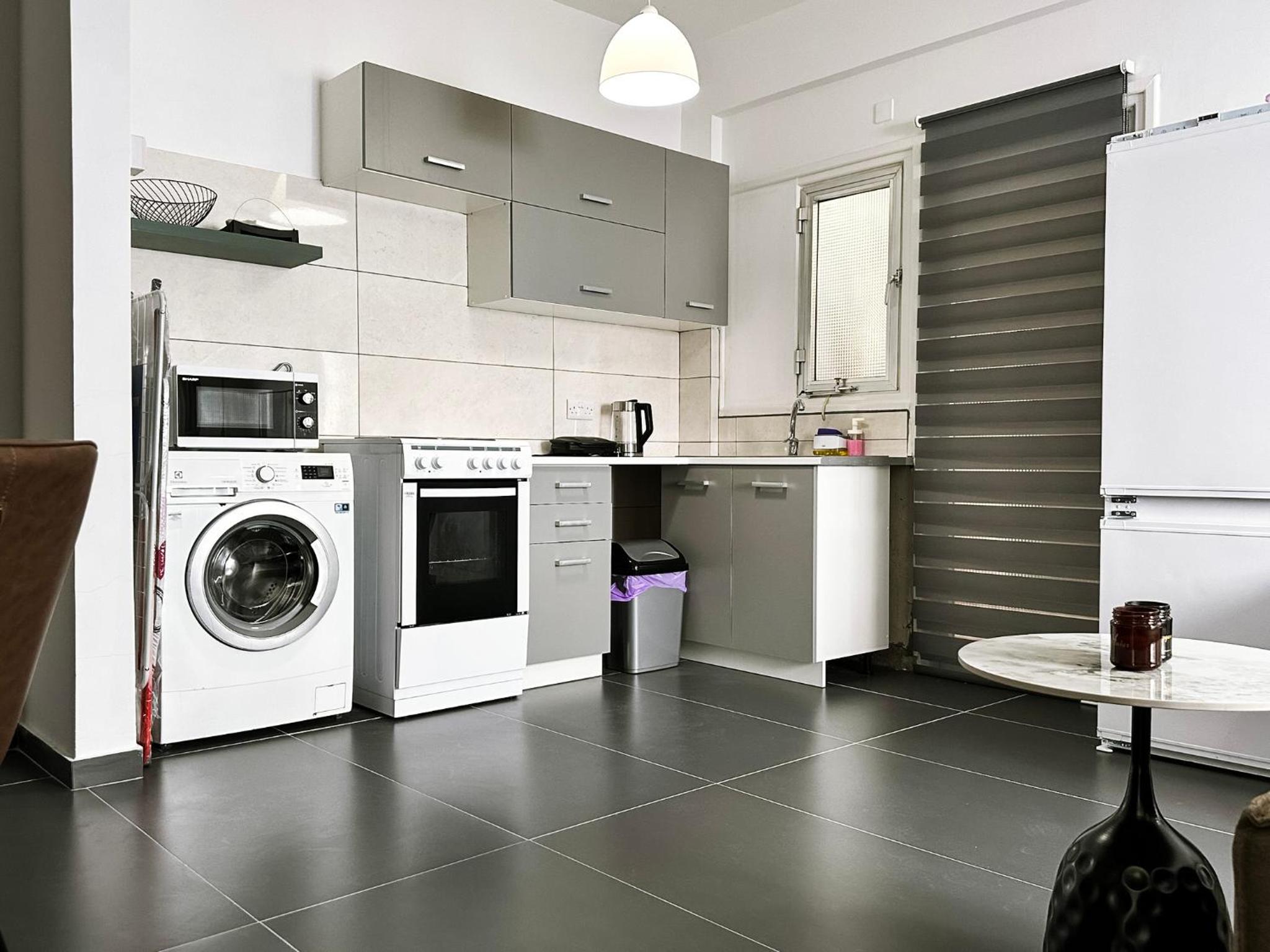 Apartment - Photo 3