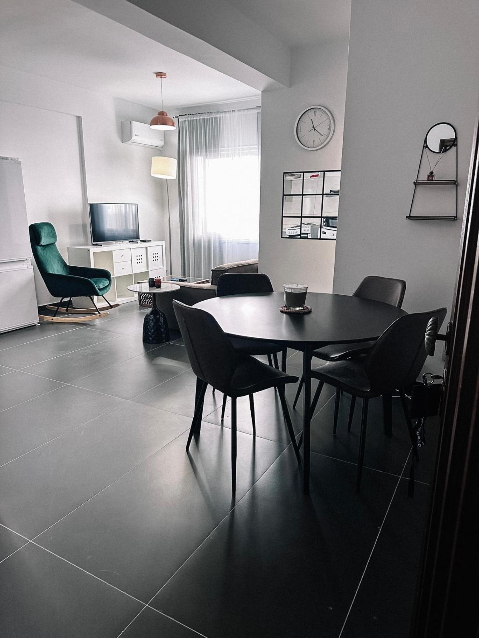 Apartment - Photo 12