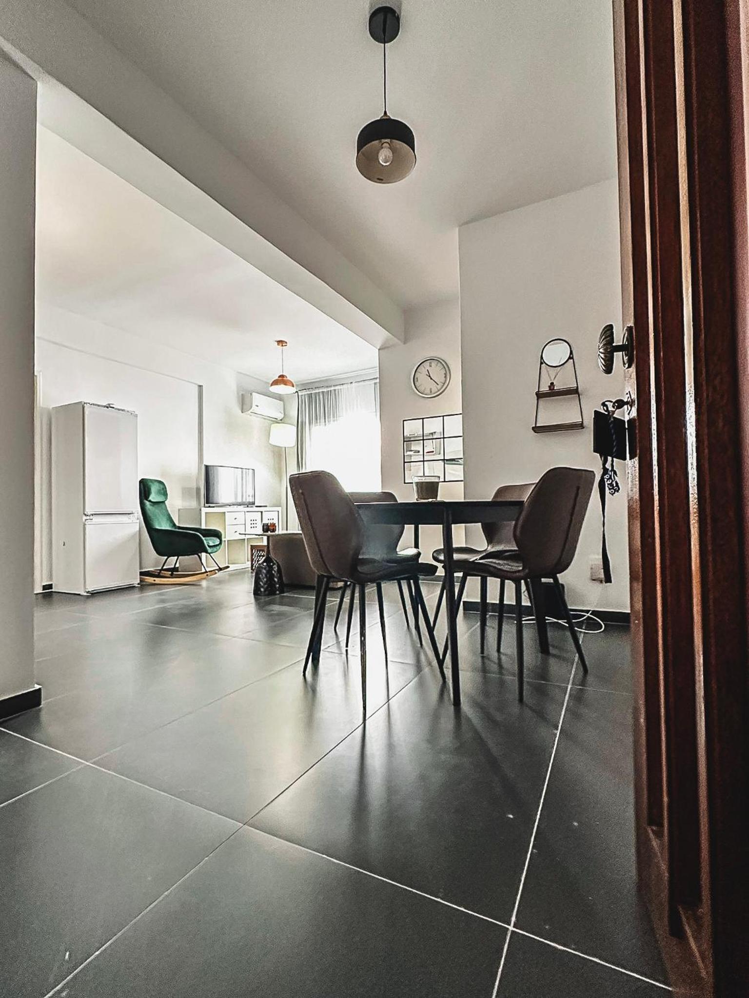 Apartment - Photo 13