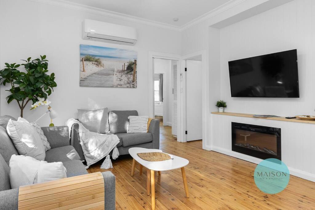Four-Bedroom House photo 2