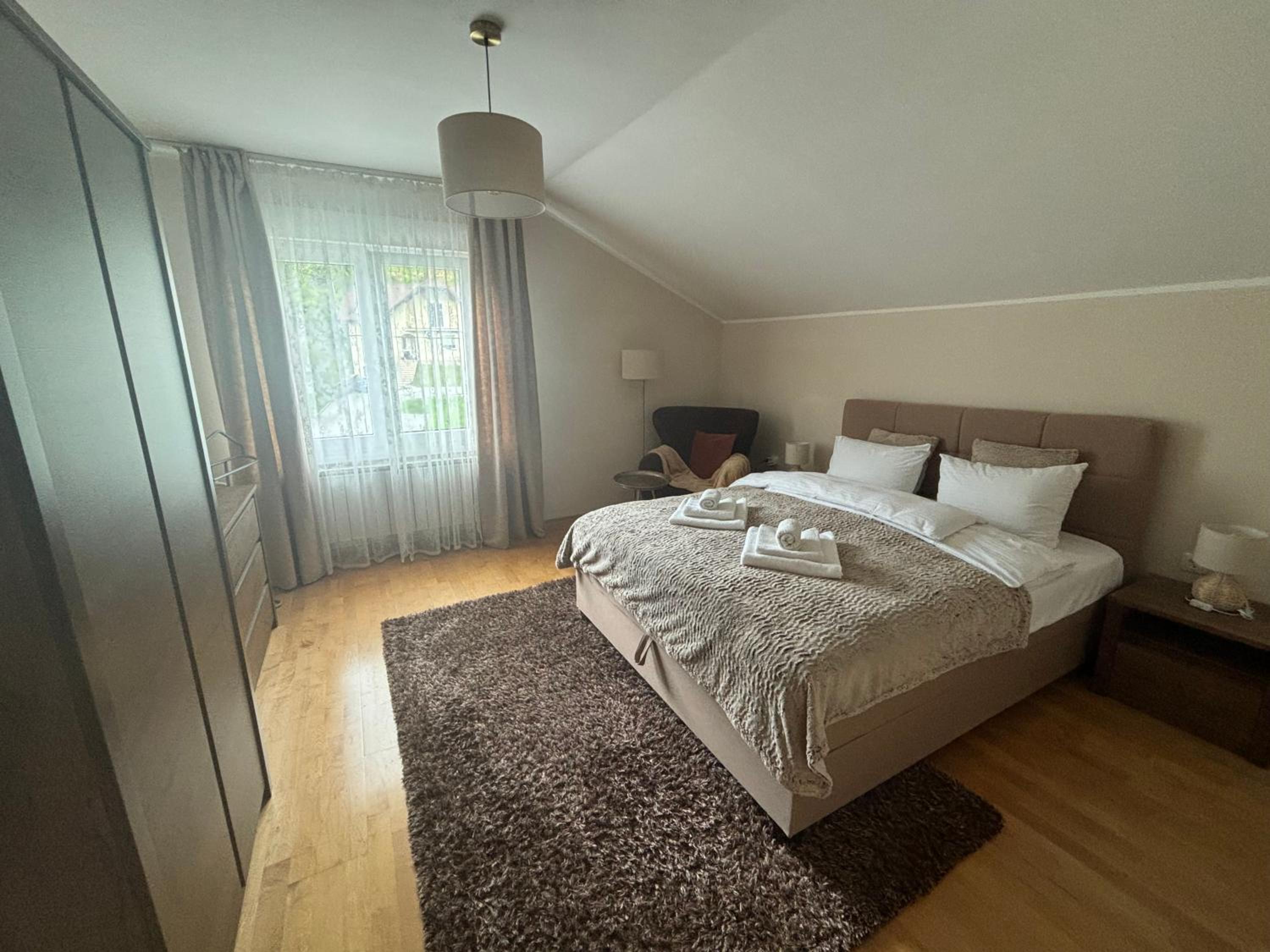 Three-Bedroom Apartment - Photo 4