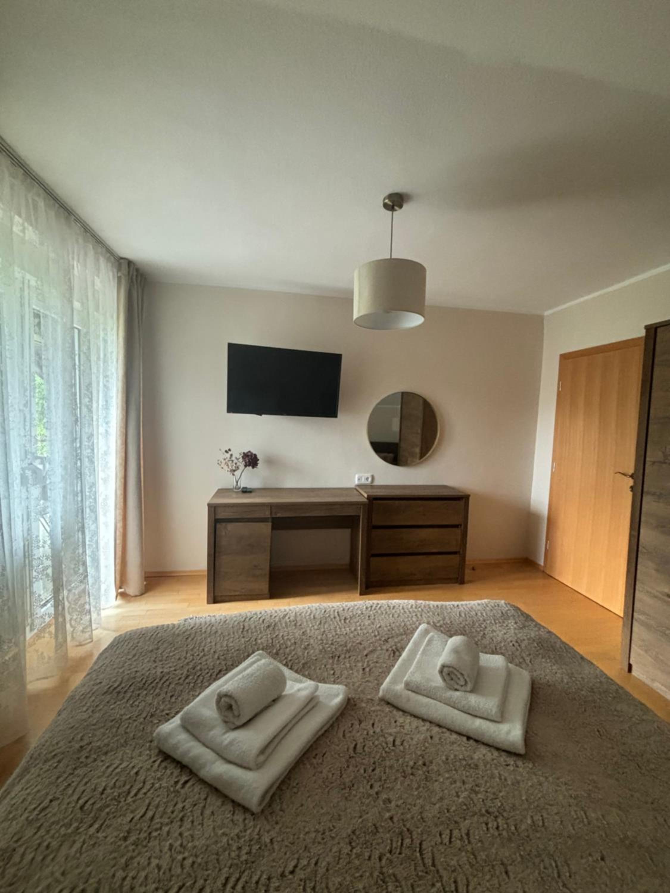 Three-Bedroom Apartment - Photo 5