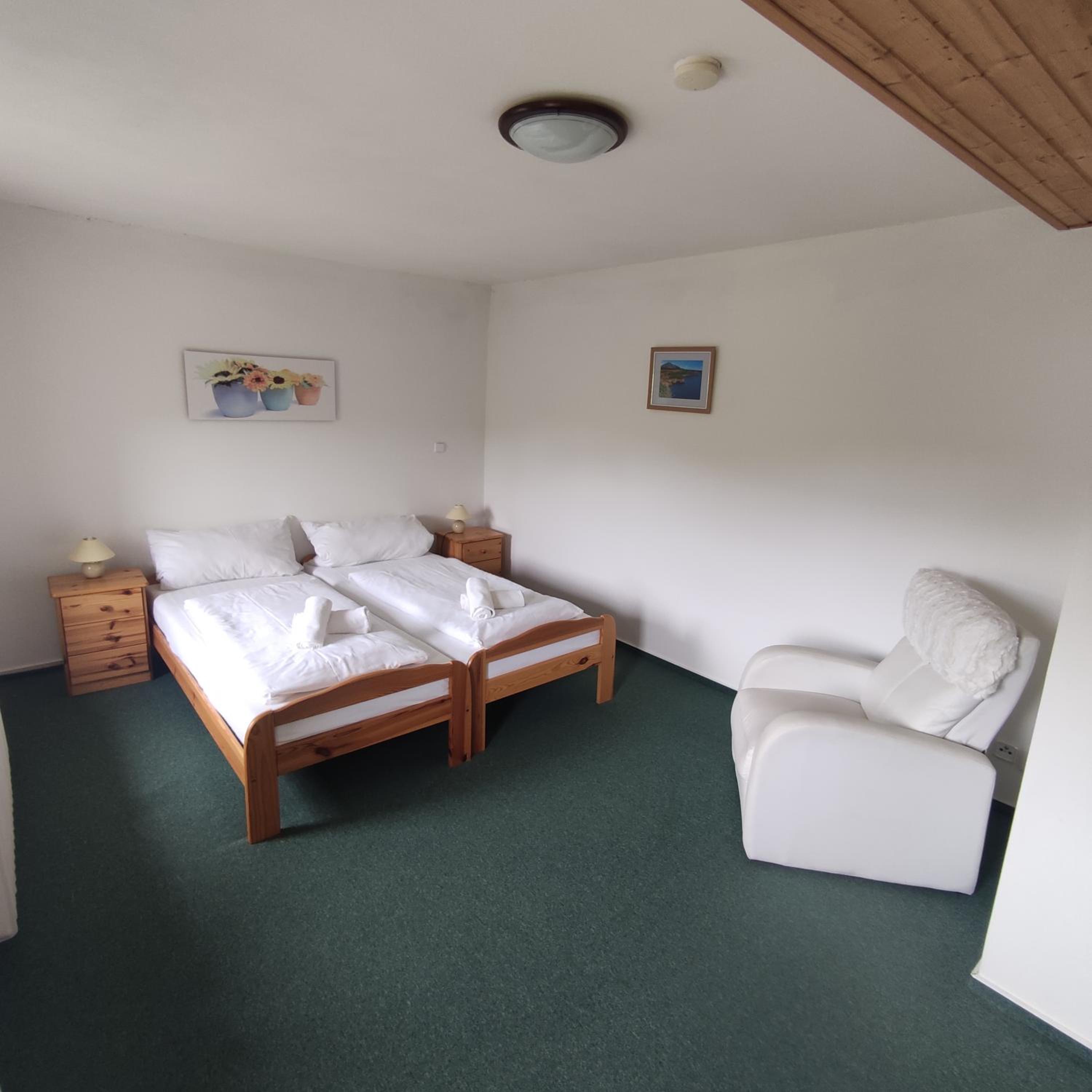 Four-Room Apartment photo 1