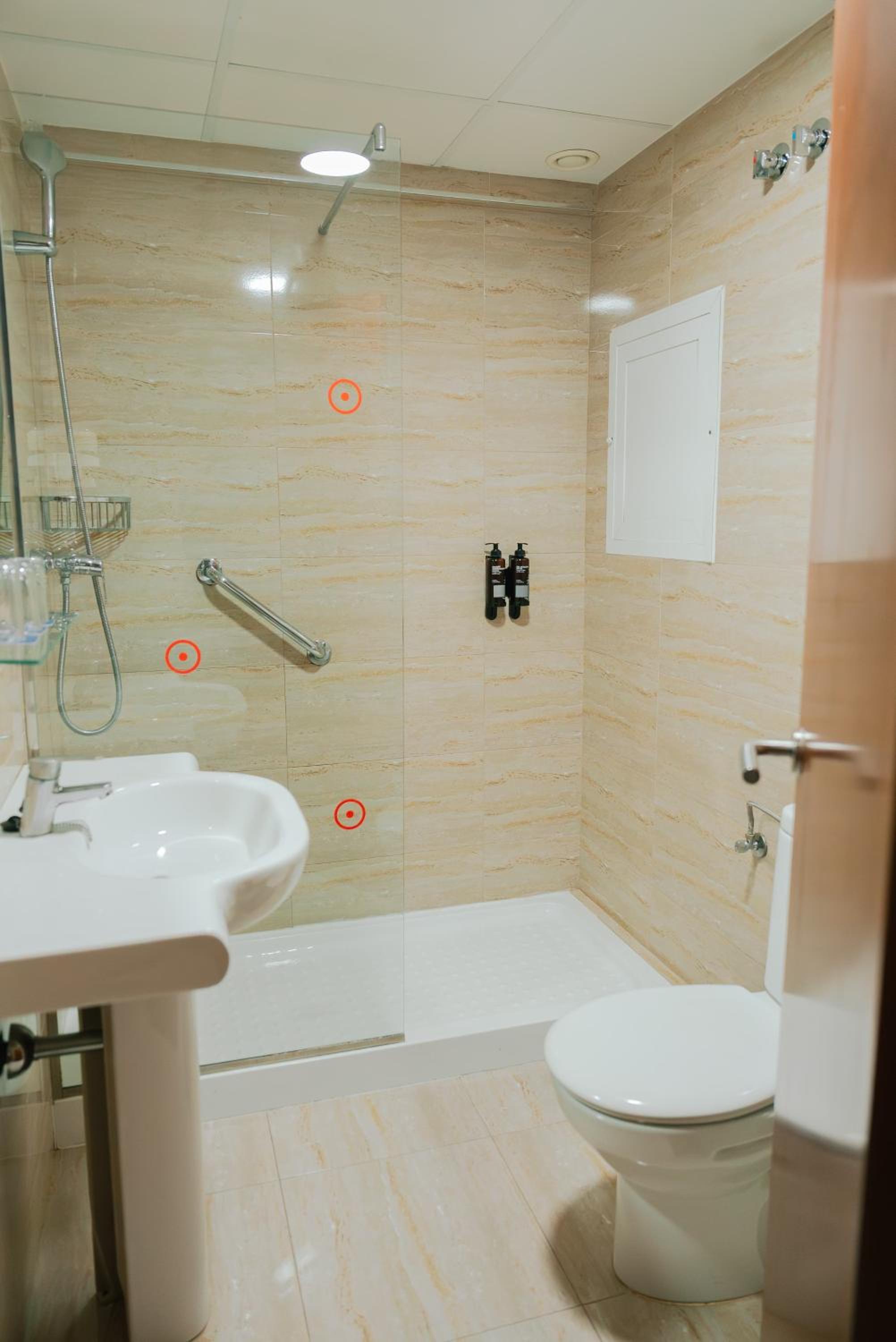 Budget Triple Room (3)