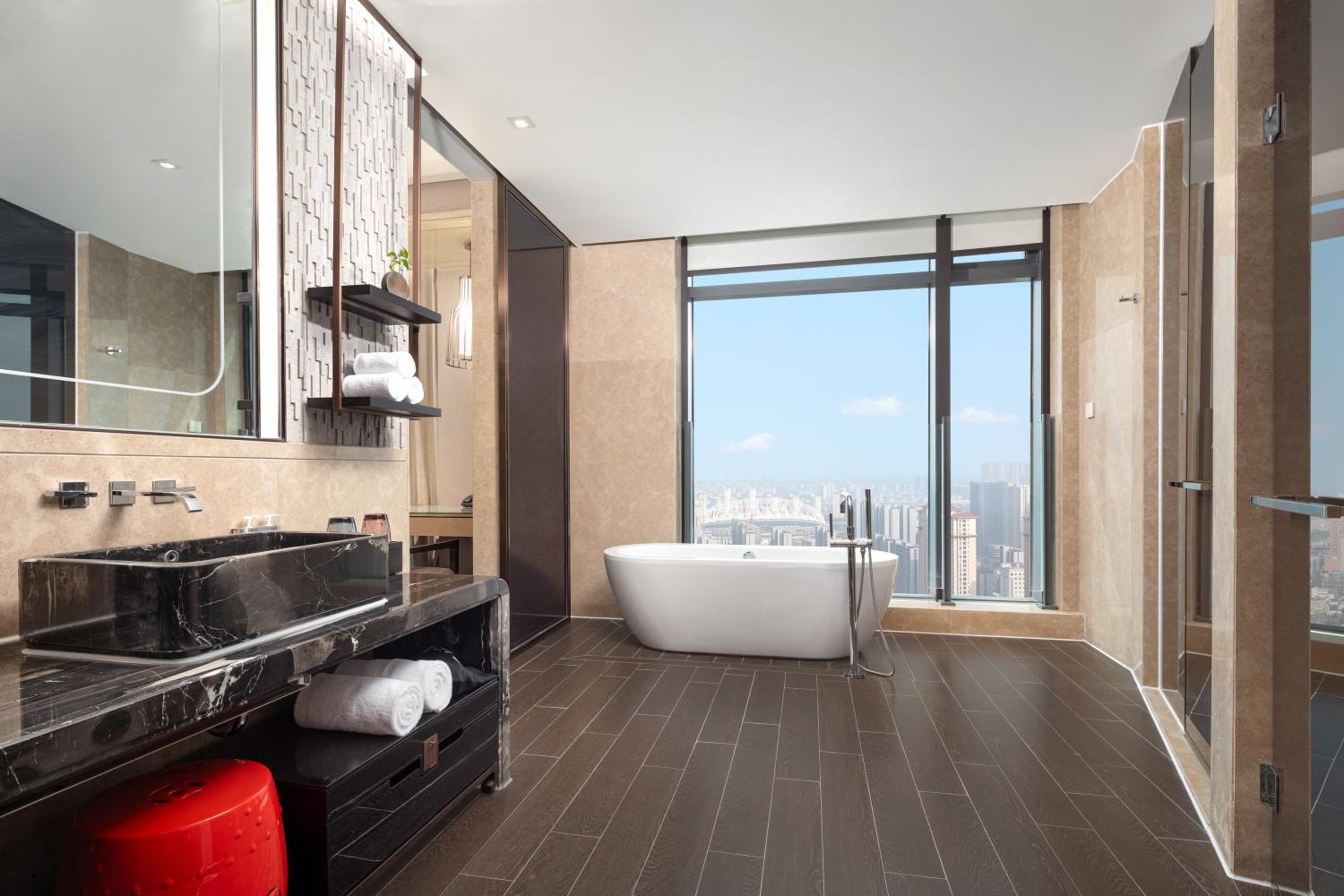 Premium Twin Room photo 3