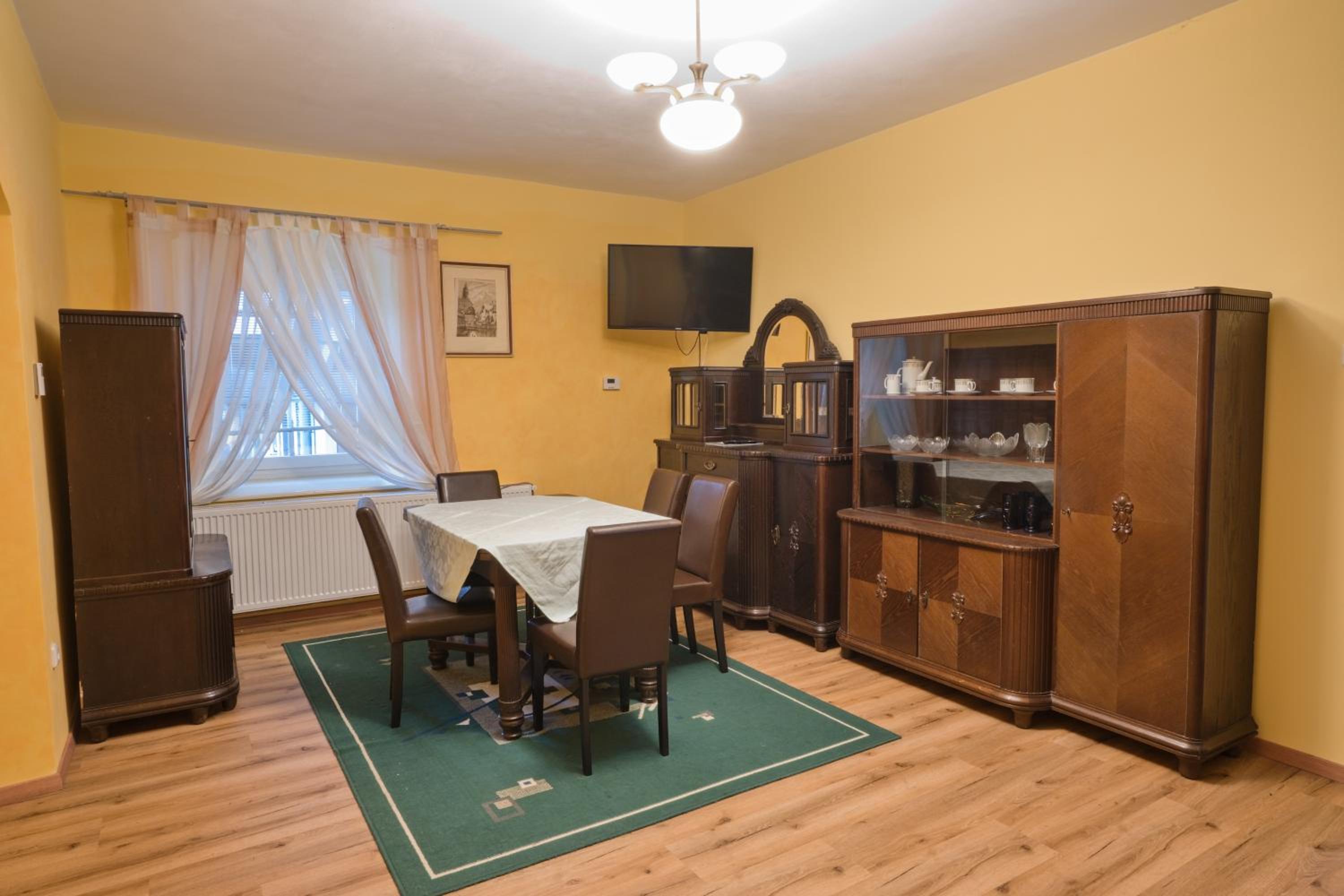 Two-Bedroom Apartment (1) - Photo 7