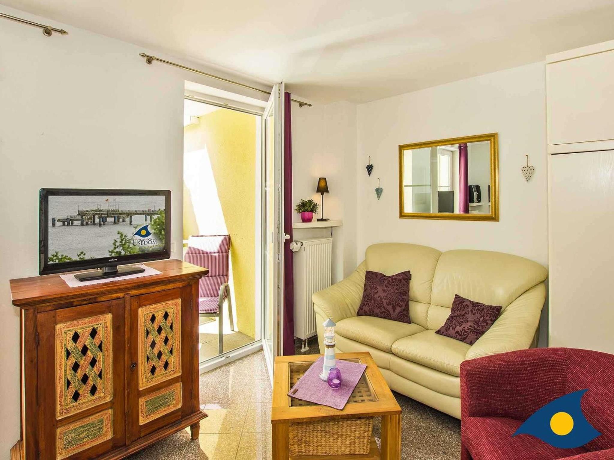 Apartment with Balcony photo 1
