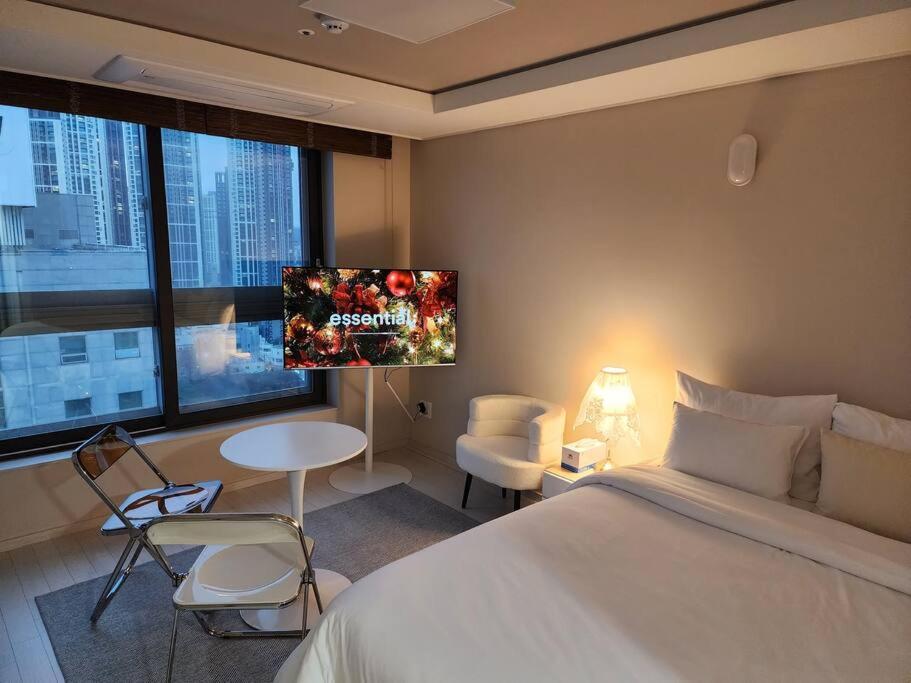 Studio Apartment - E