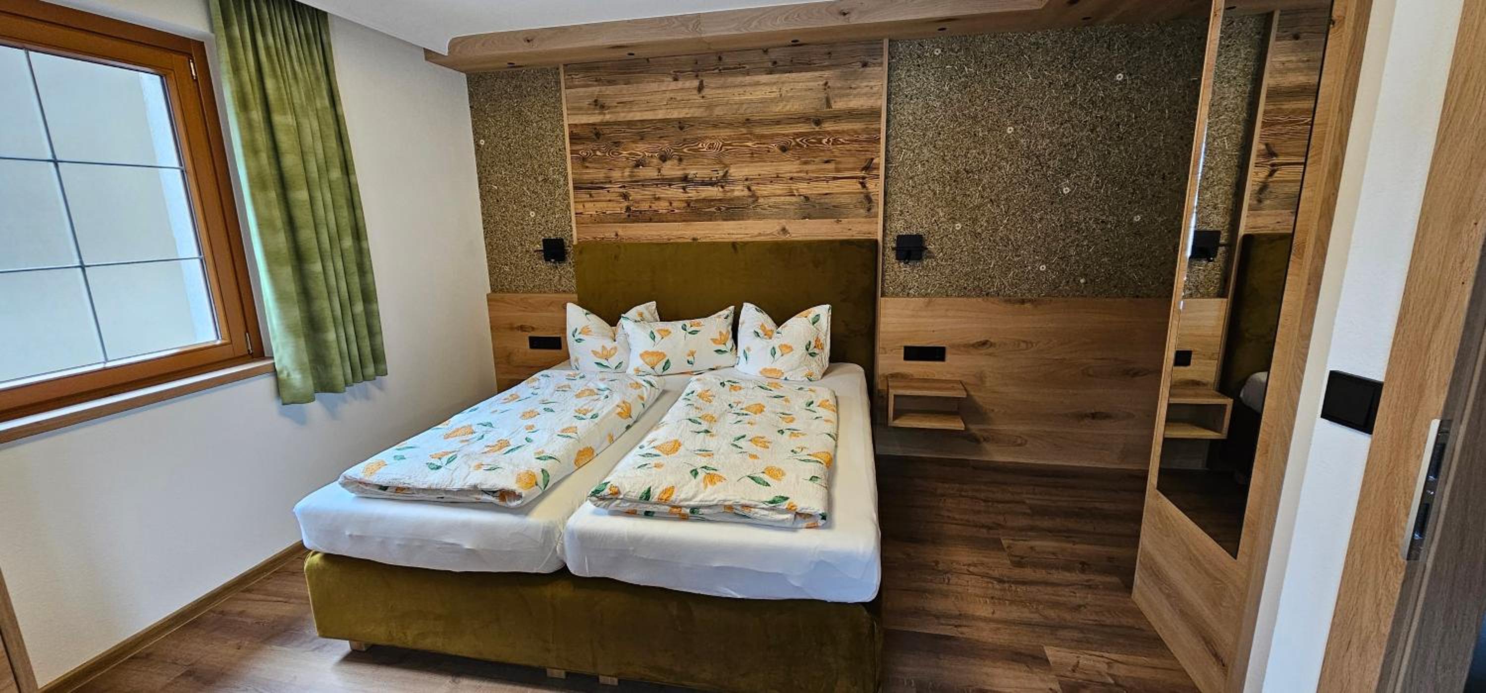 Small Double Room photo 1