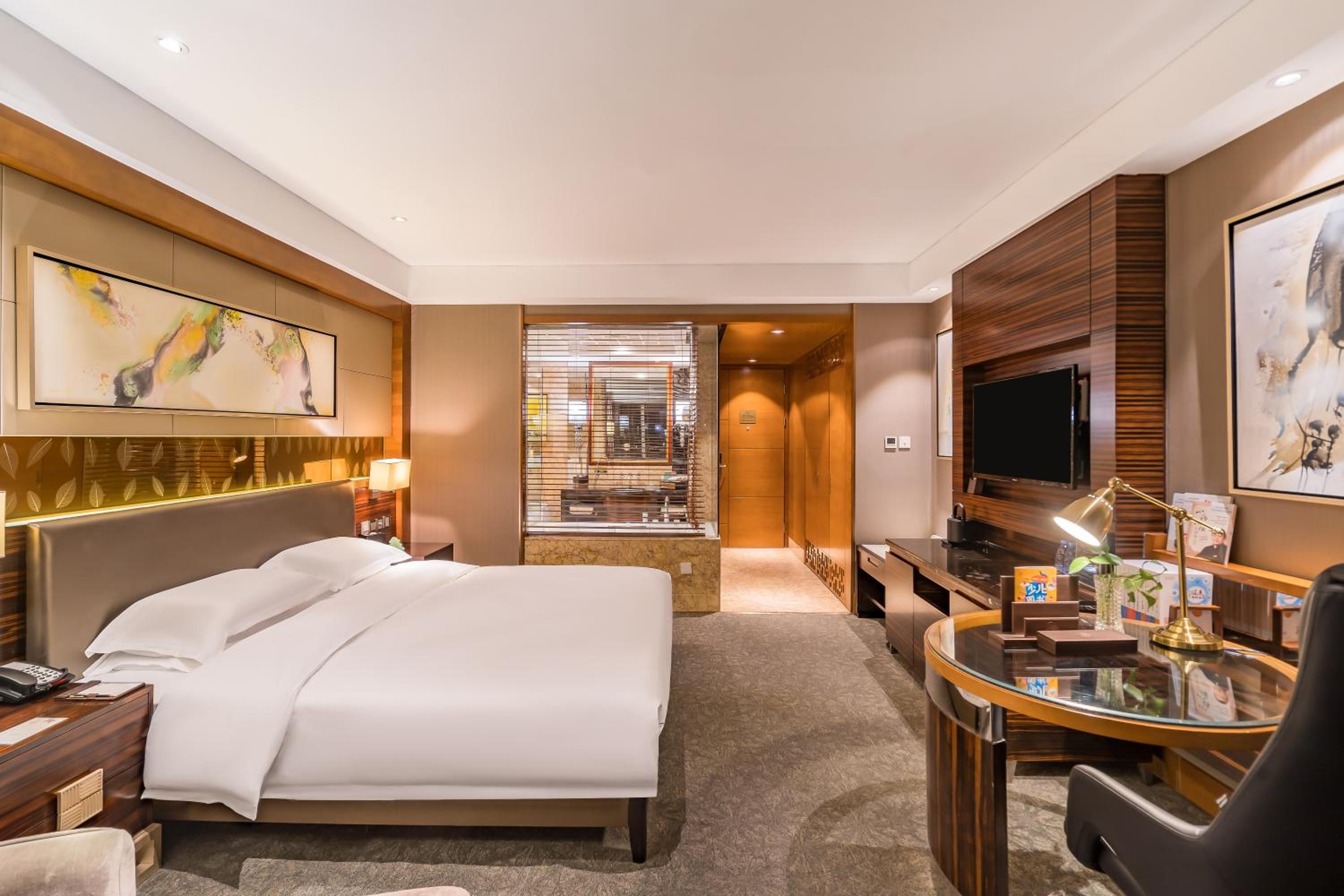 Executive King Room - Photo 3