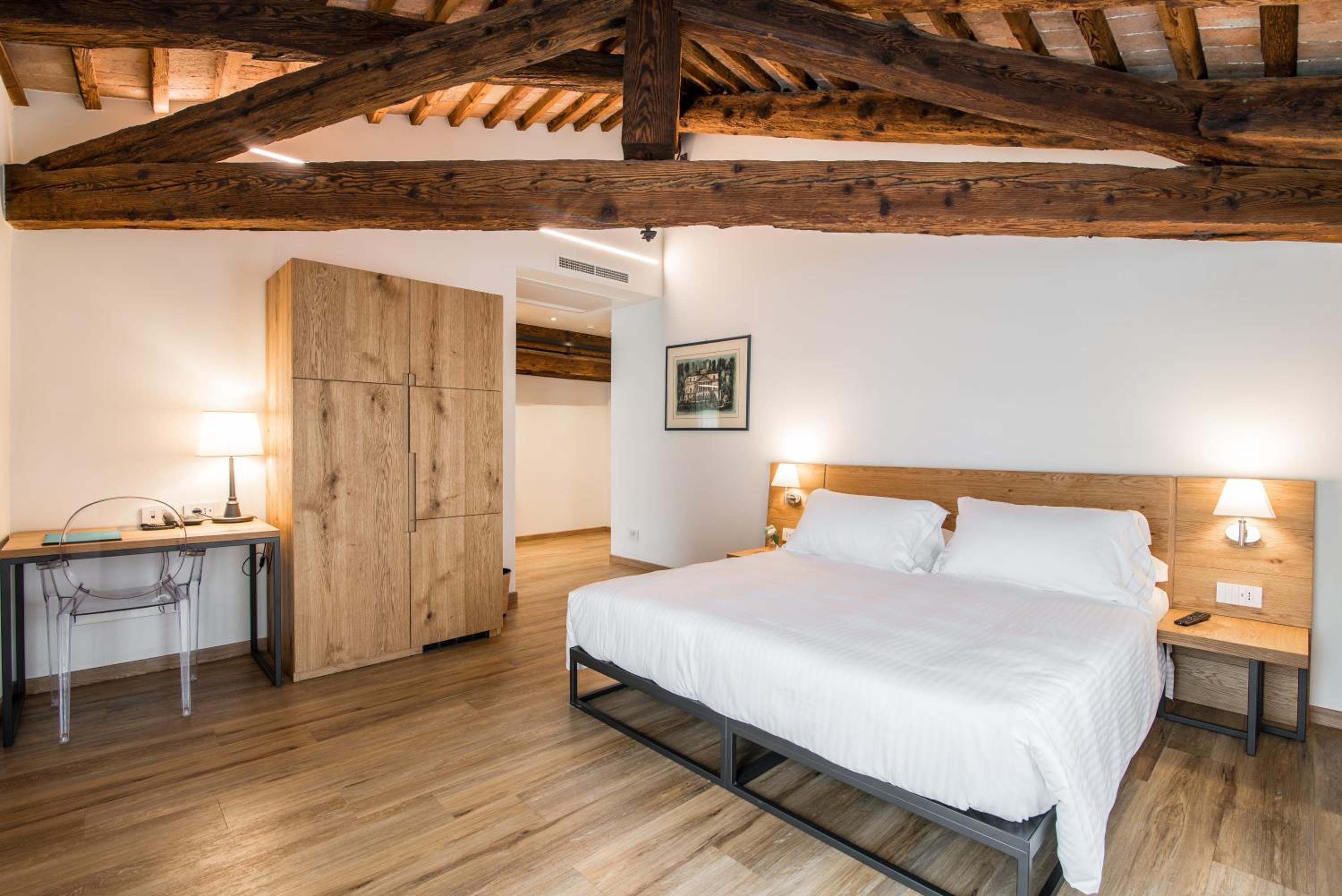 Comfort Double or Twin Room