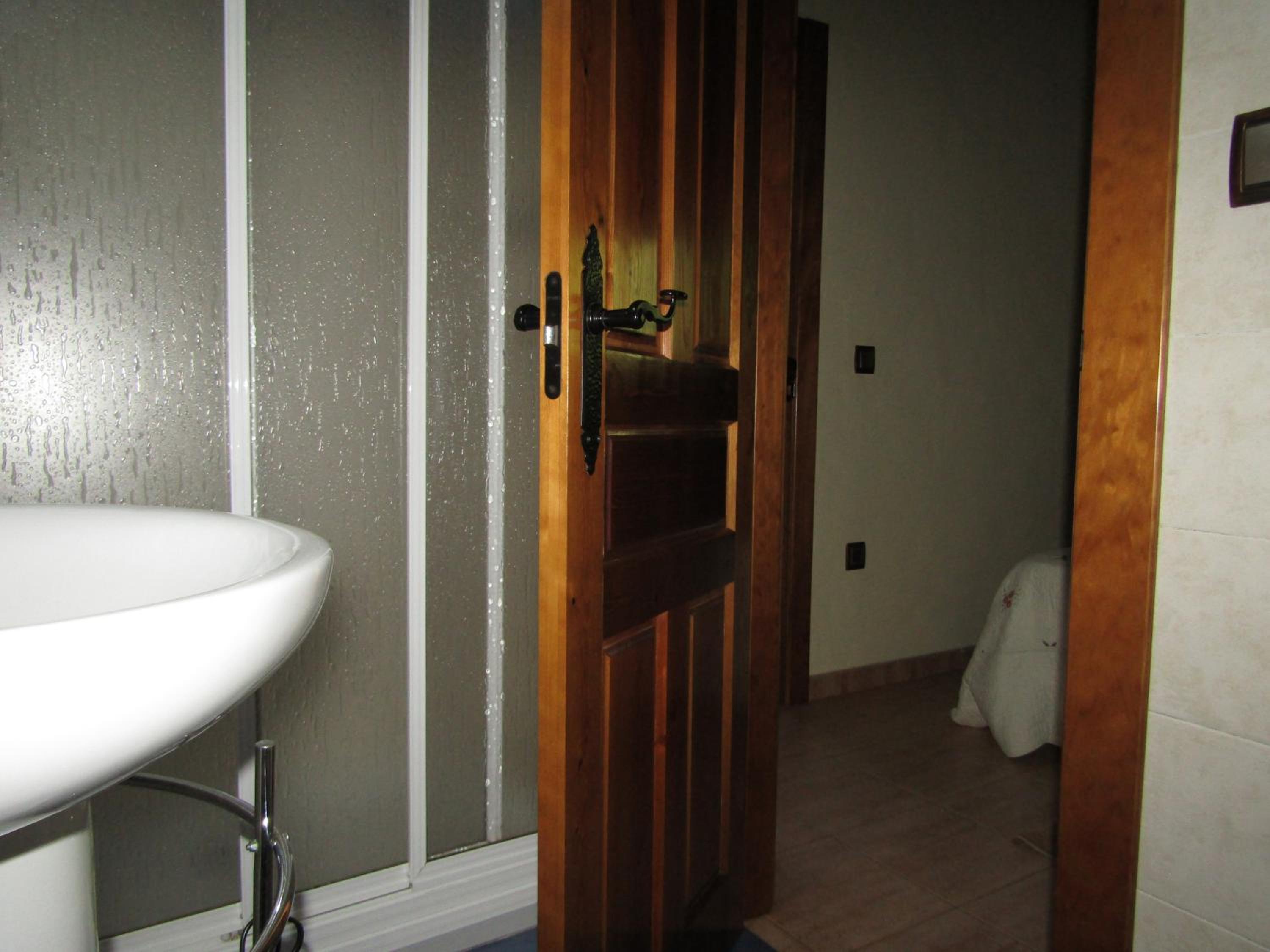 Four-Bedroom House photo 3