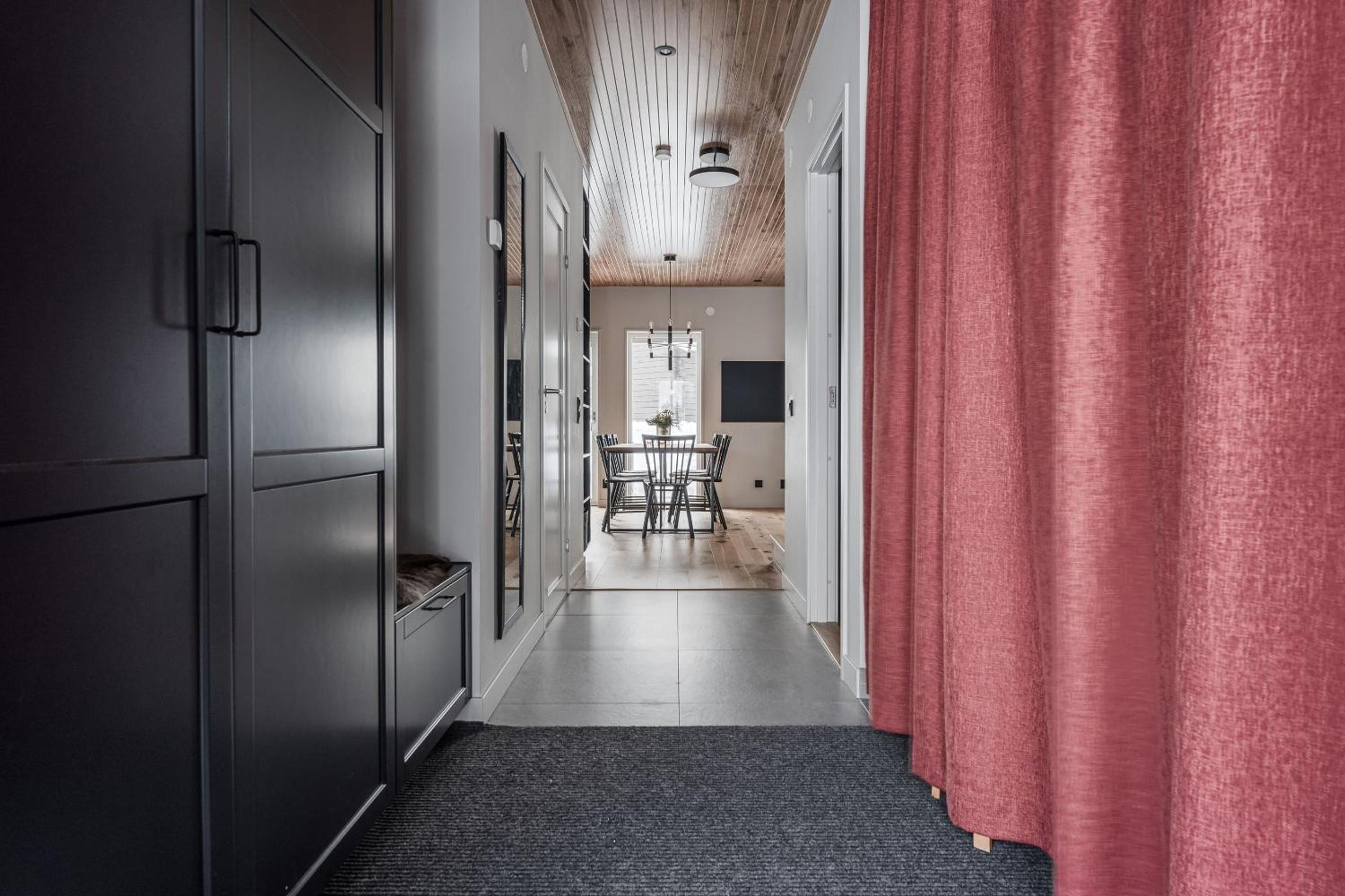 Three-Bedroom House photo 1