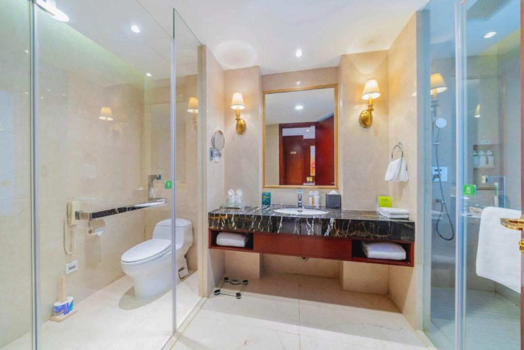 Premium Twin Room - Photo 2