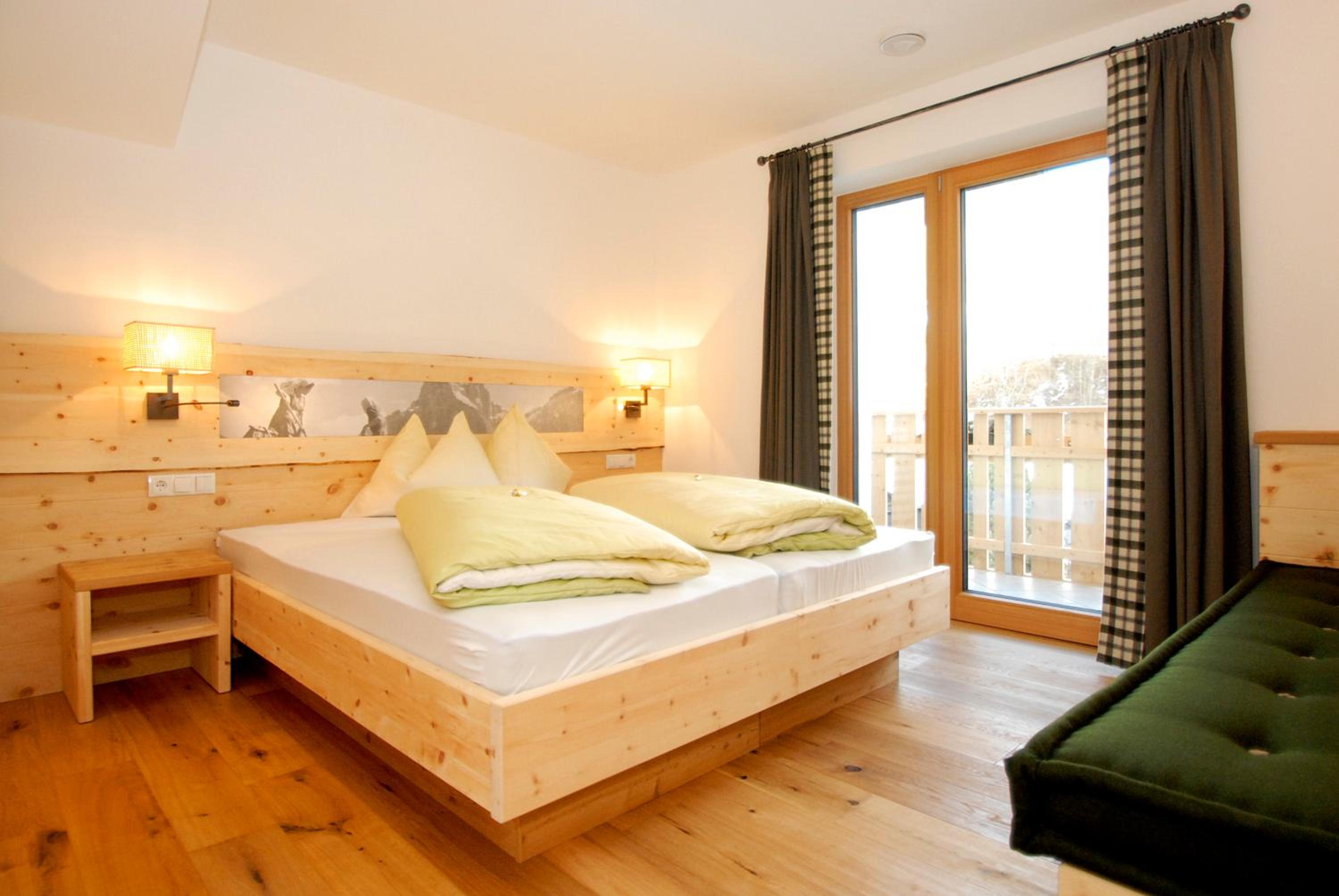 One-Bedroom Apartment with Balcony