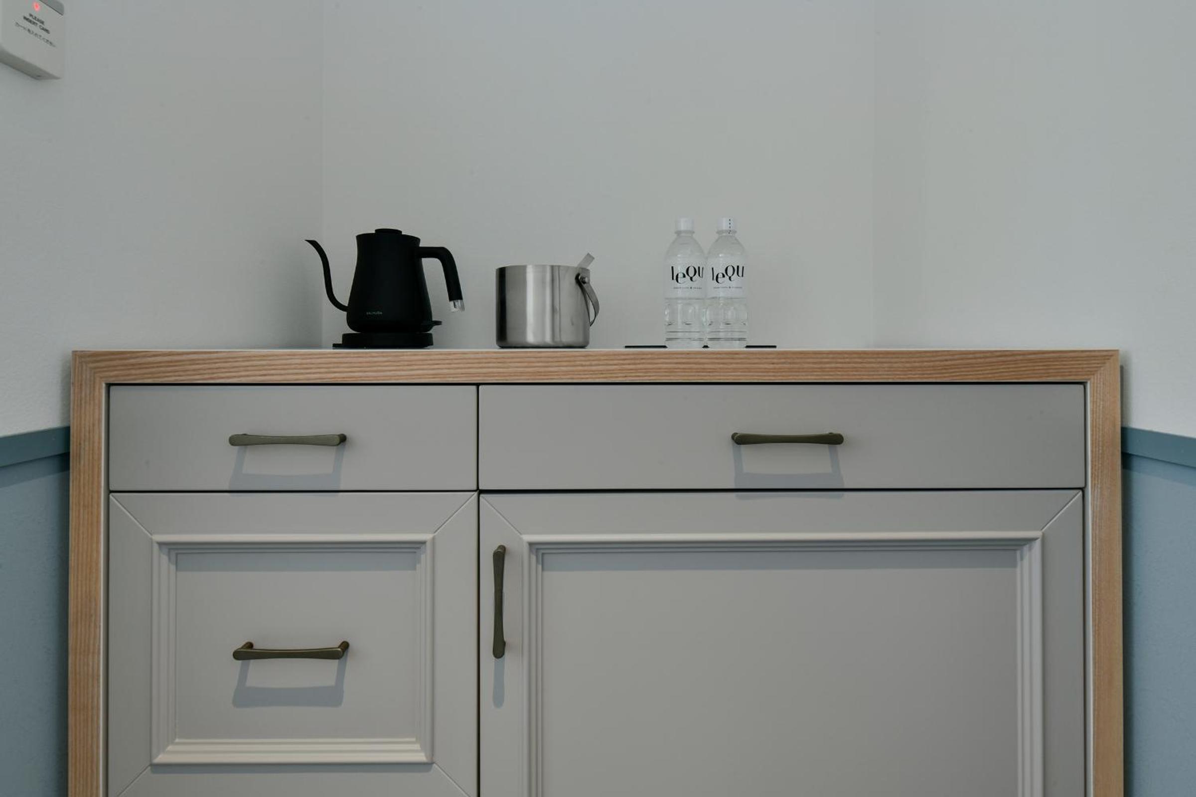 Standard Twin Room - Photo 5
