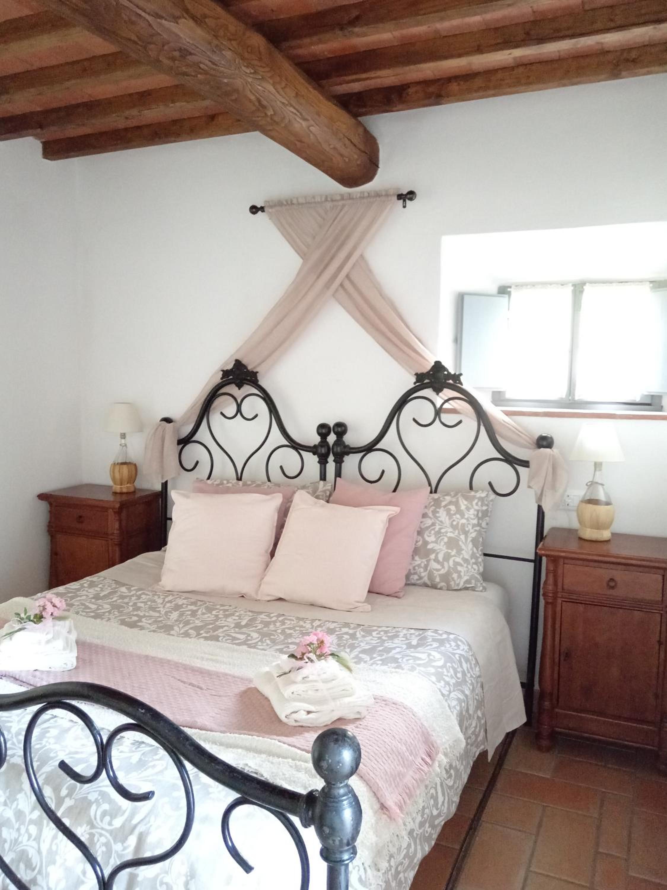 Double Room with Private Bathroom photo 1